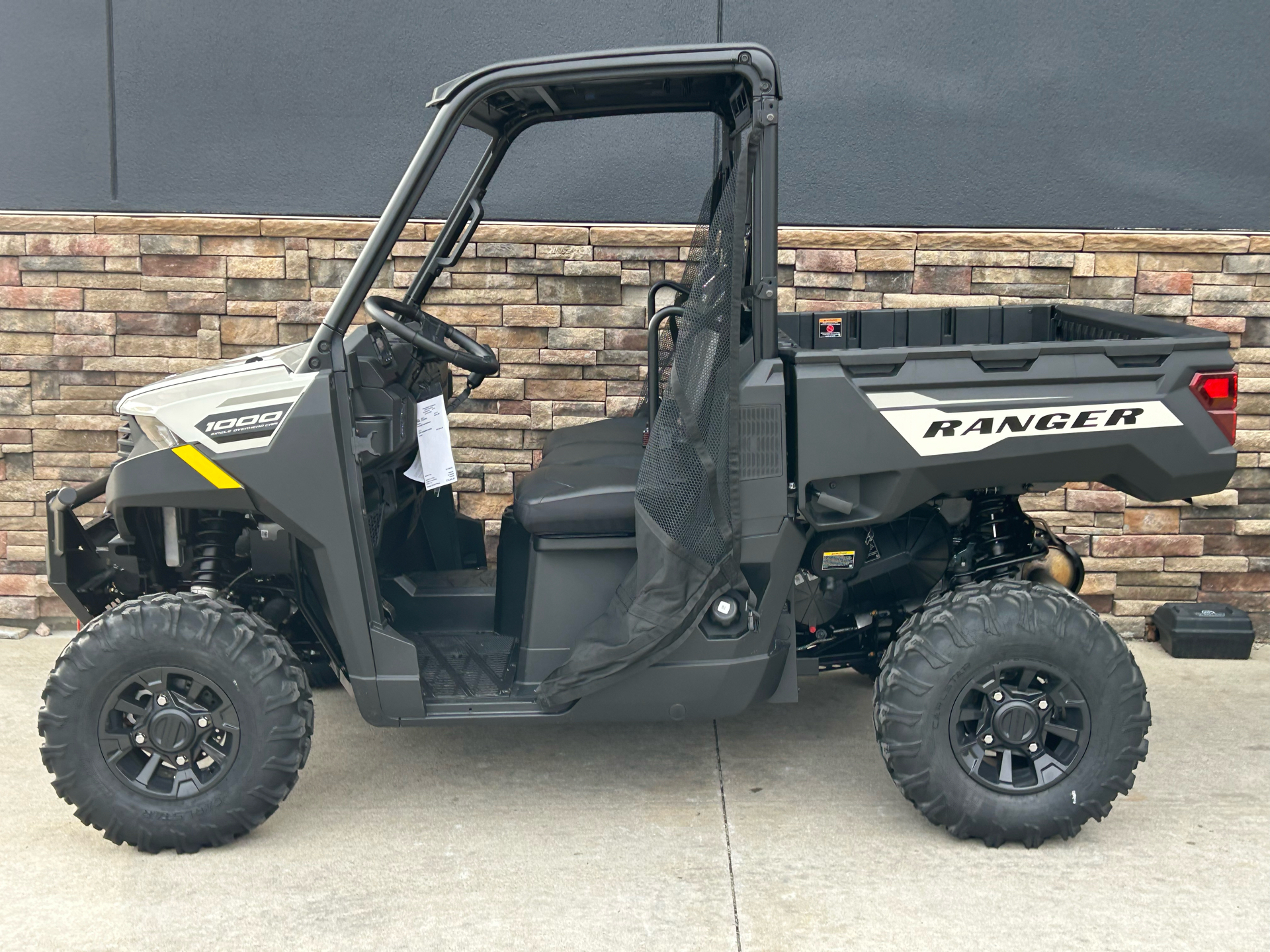 2025 Polaris Ranger 1000 Premium in Columbia, Missouri - Photo 1