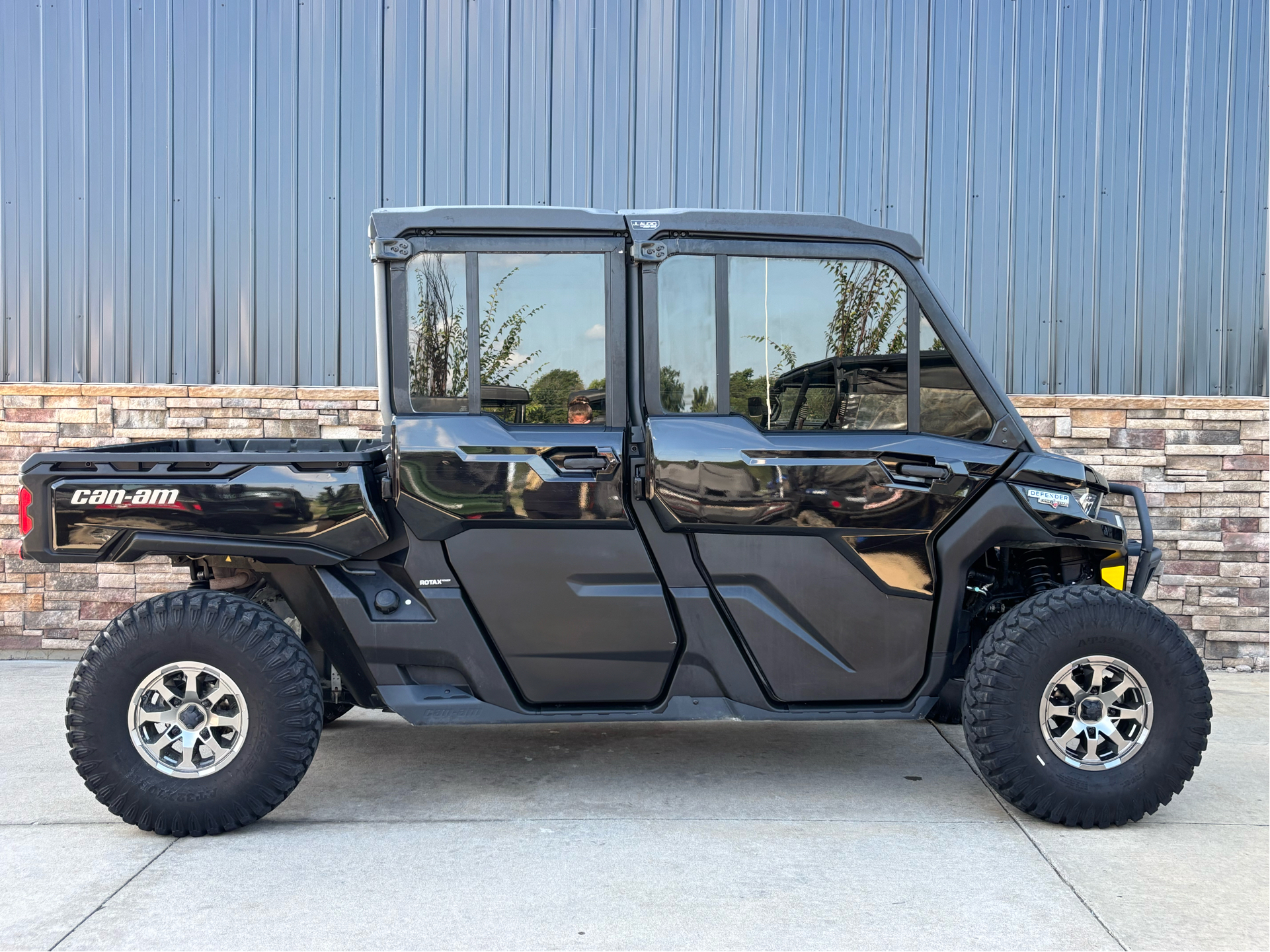 2024 Can-Am Defender MAX Lone Star CAB in Columbia, Missouri - Photo 1