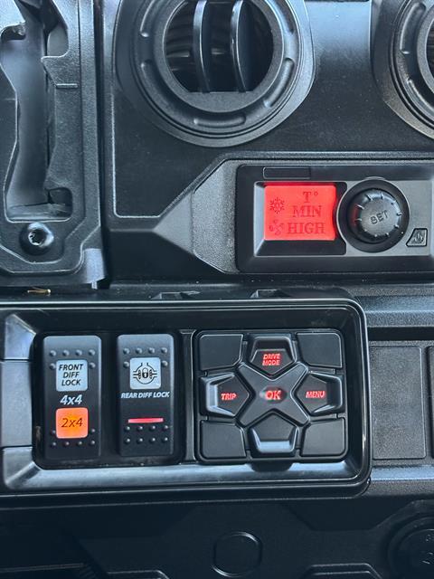 2024 Can-Am Defender MAX Lone Star CAB in Columbia, Missouri - Photo 8