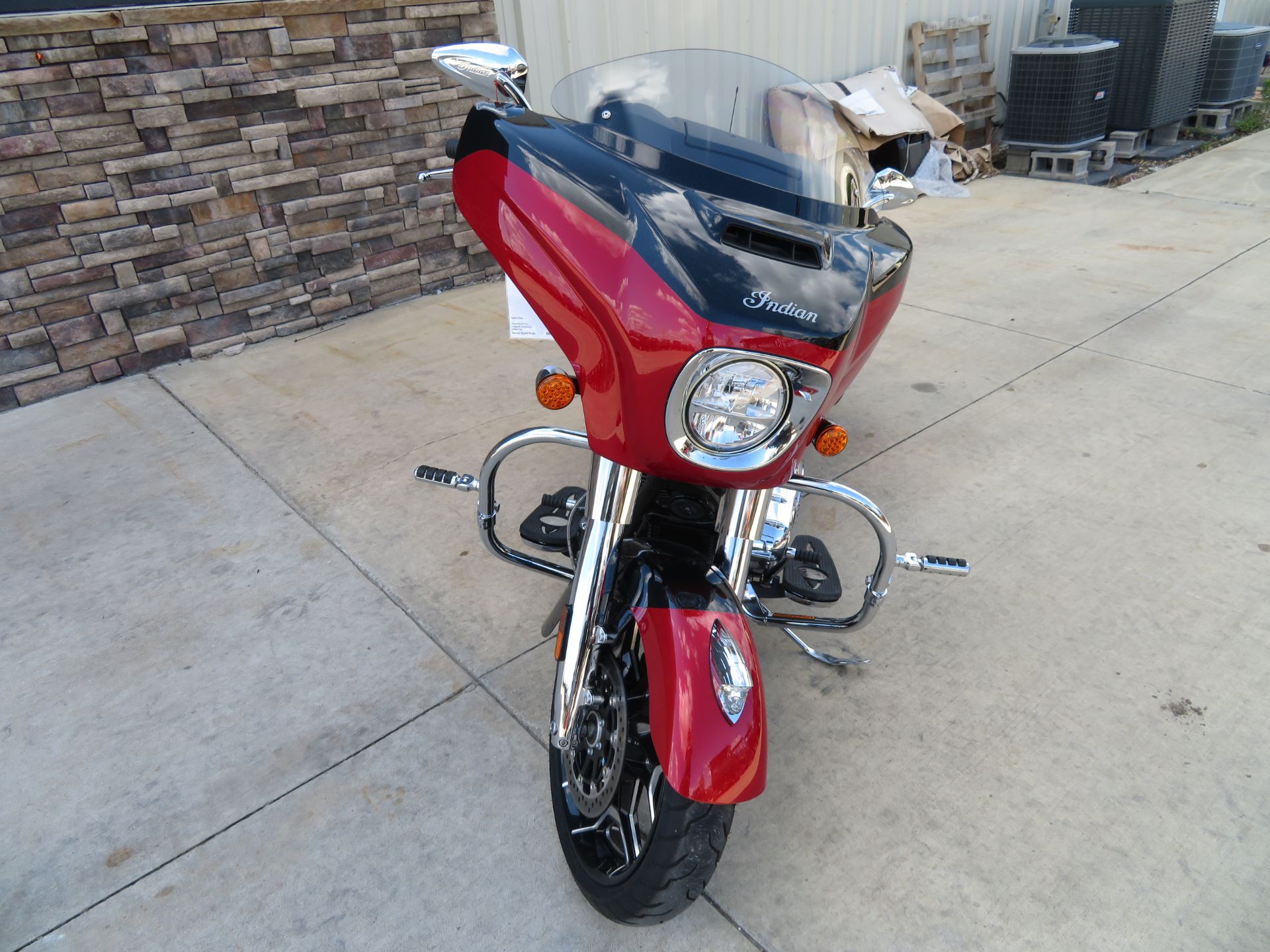 2020 Indian Motorcycle Chieftain® Elite in Columbia, Missouri - Photo 2