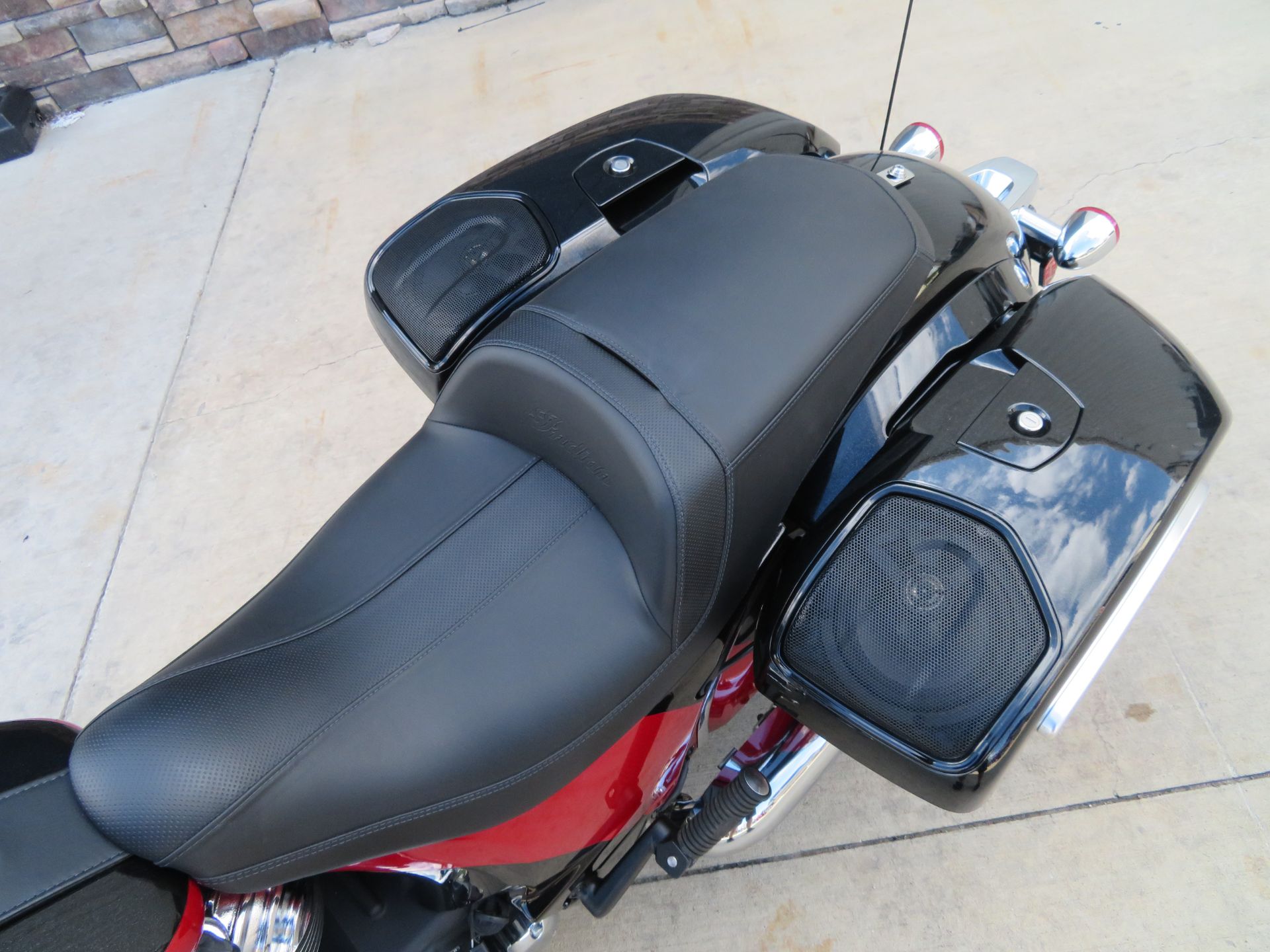 2020 Indian Motorcycle Chieftain® Elite in Columbia, Missouri - Photo 10