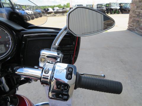 2020 Indian Motorcycle Chieftain® Elite in Columbia, Missouri - Photo 17