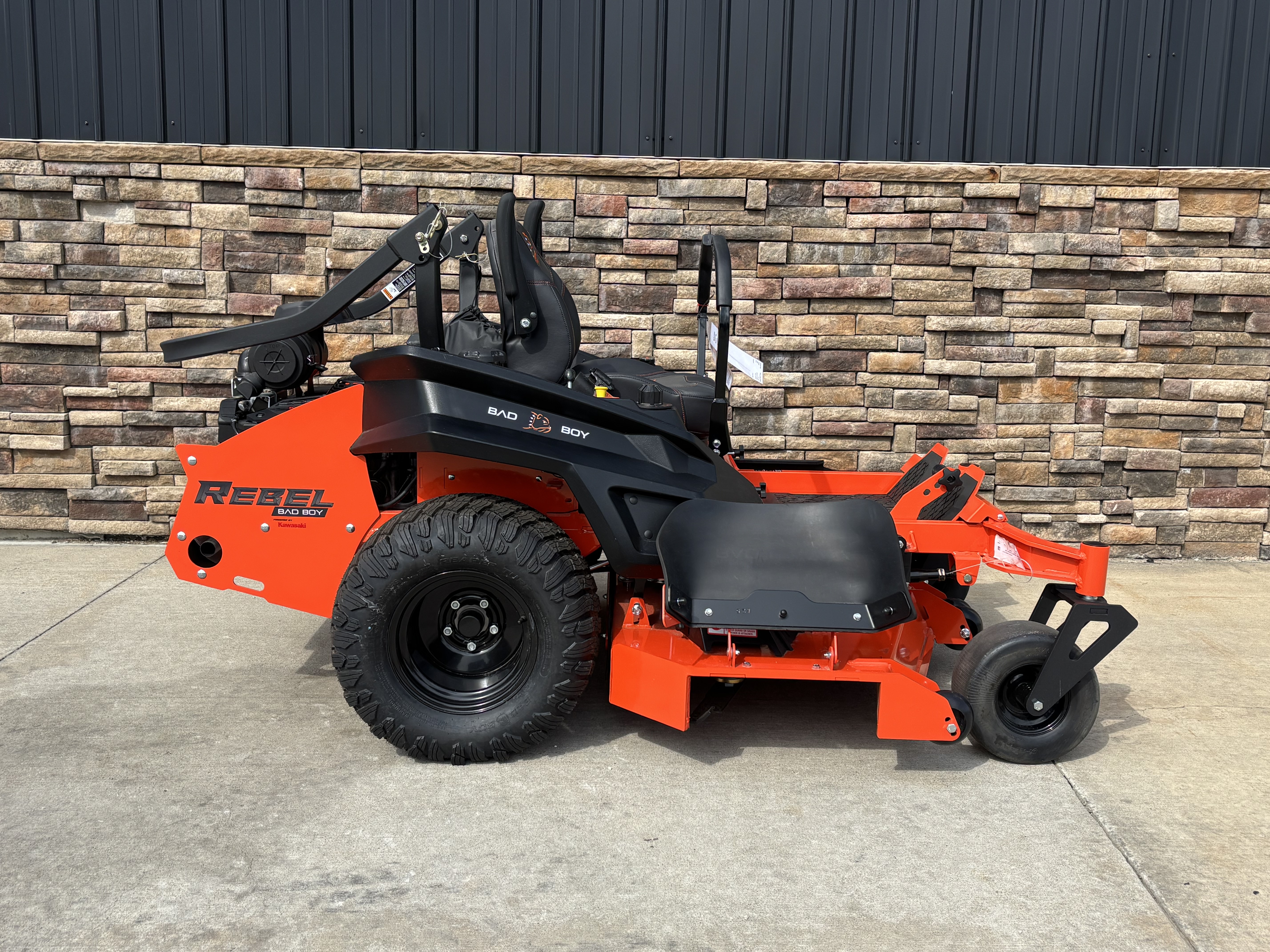 2026 Bad Boy Mowers Rebel 61 in. Kawasaki FX820V EVO EFI 34 hp in Columbia, Missouri - Photo 1