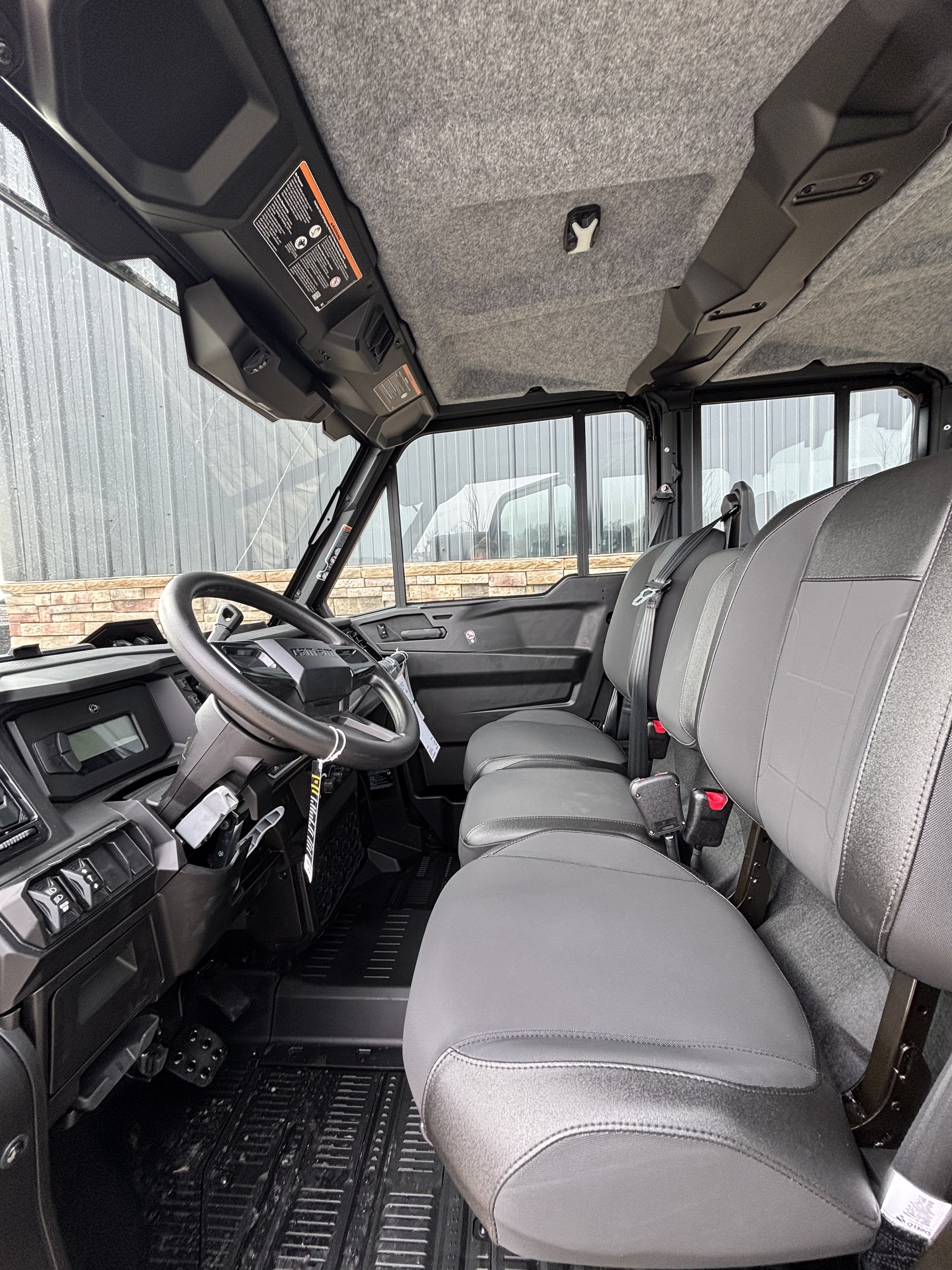 2026 Can-Am Defender MAX XT CAB HD11 in Columbia, Missouri - Photo 9