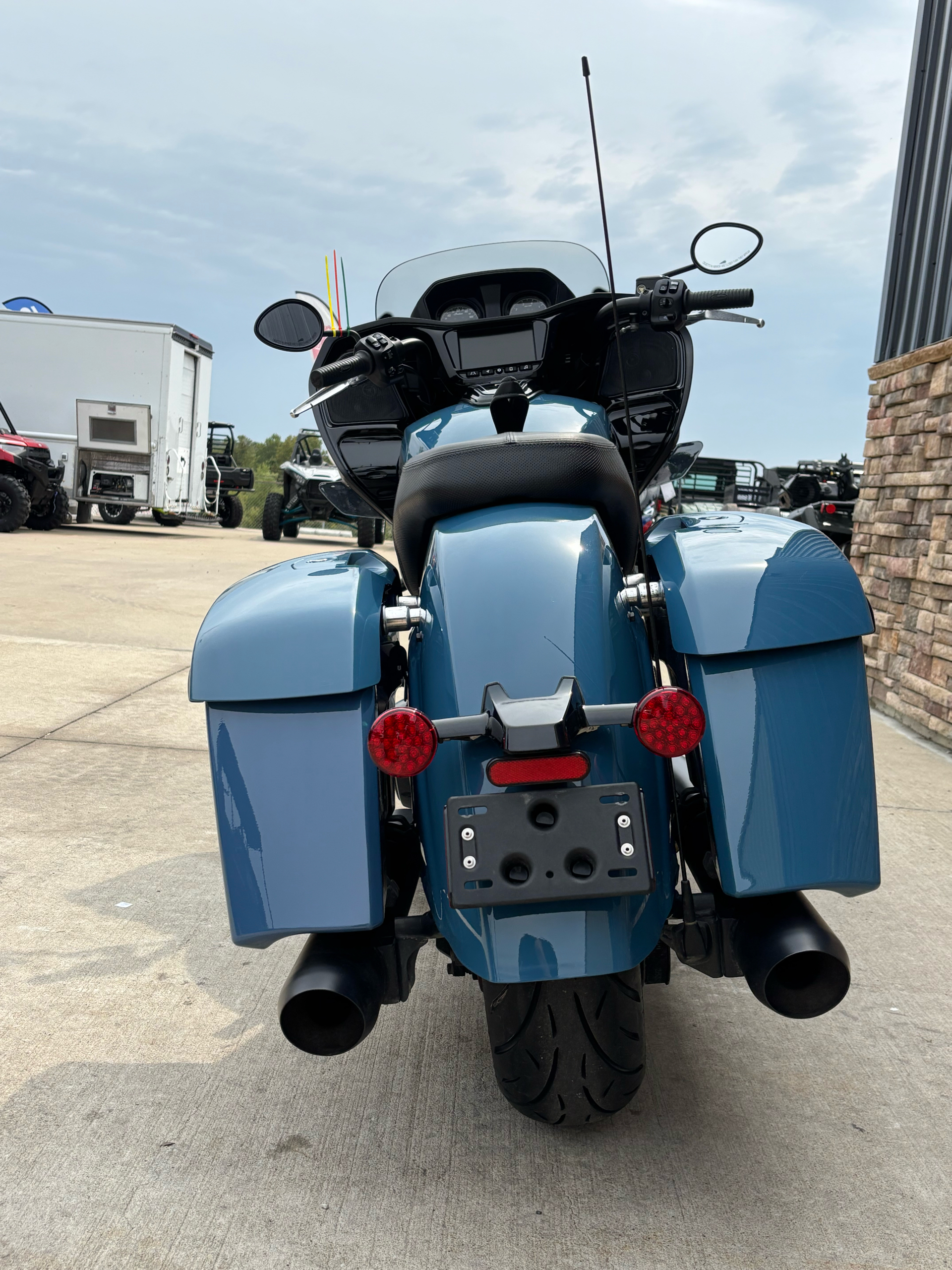 2022 Indian Motorcycle Challenger® Dark Horse® Icon in Columbia, Missouri - Photo 5