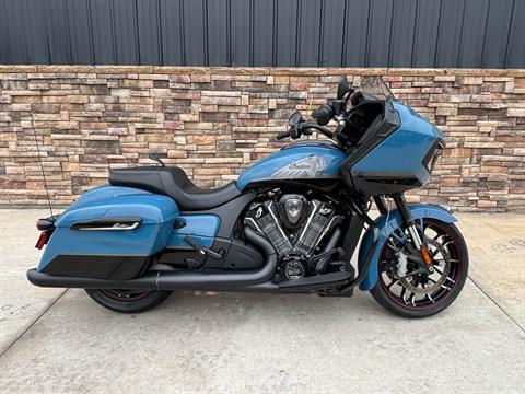 2022 Indian Motorcycle Challenger® Dark Horse® Icon in Columbia, Missouri - Photo 13