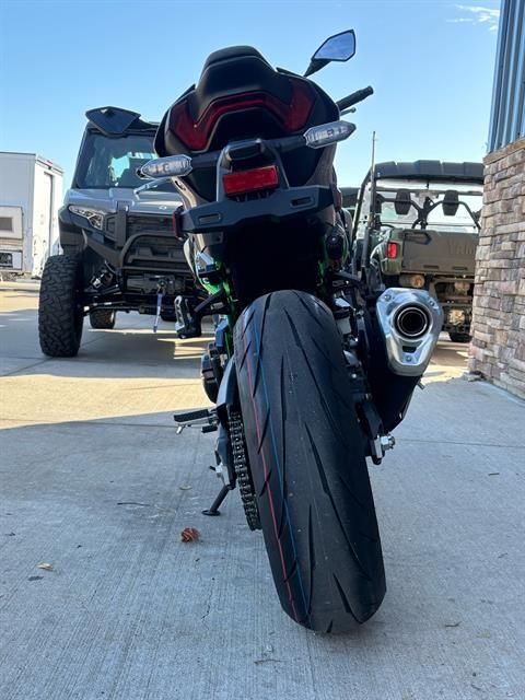 2025 Kawasaki Z900 SE ABS in Columbia, Missouri - Photo 13