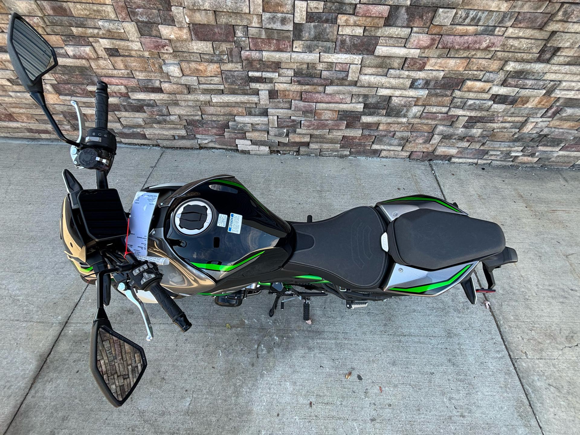 2025 Kawasaki Z900 SE ABS in Columbia, Missouri - Photo 4