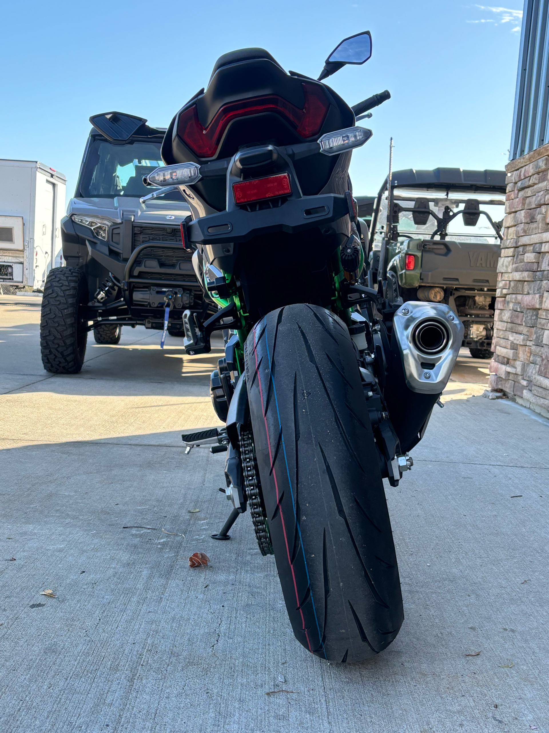 2025 Kawasaki Z900 SE ABS in Columbia, Missouri - Photo 13