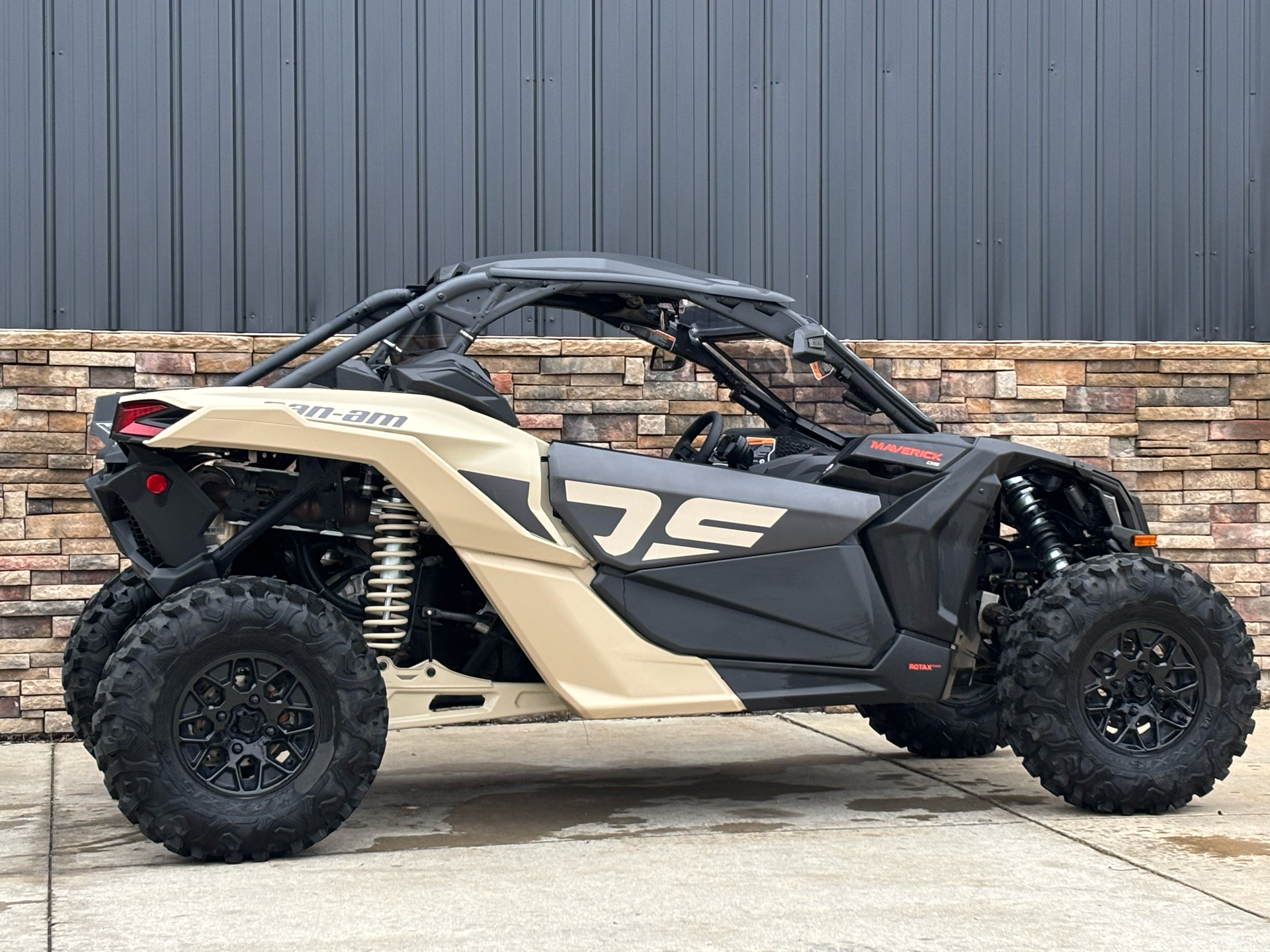 2023 Can-Am Maverick X3 DS Turbo 64 in Columbia, Missouri - Photo 3