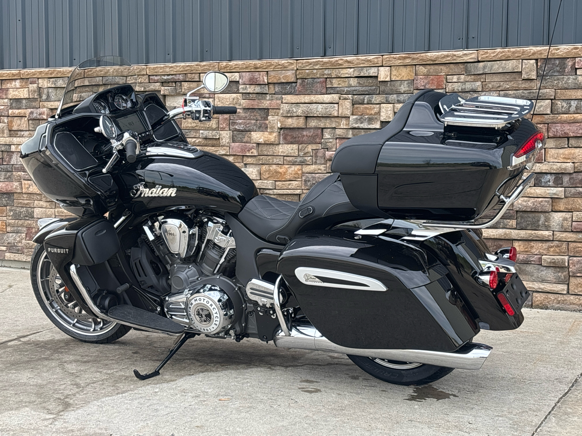 2024 Indian Motorcycle Pursuit® Limited in Columbia, Missouri - Photo 3