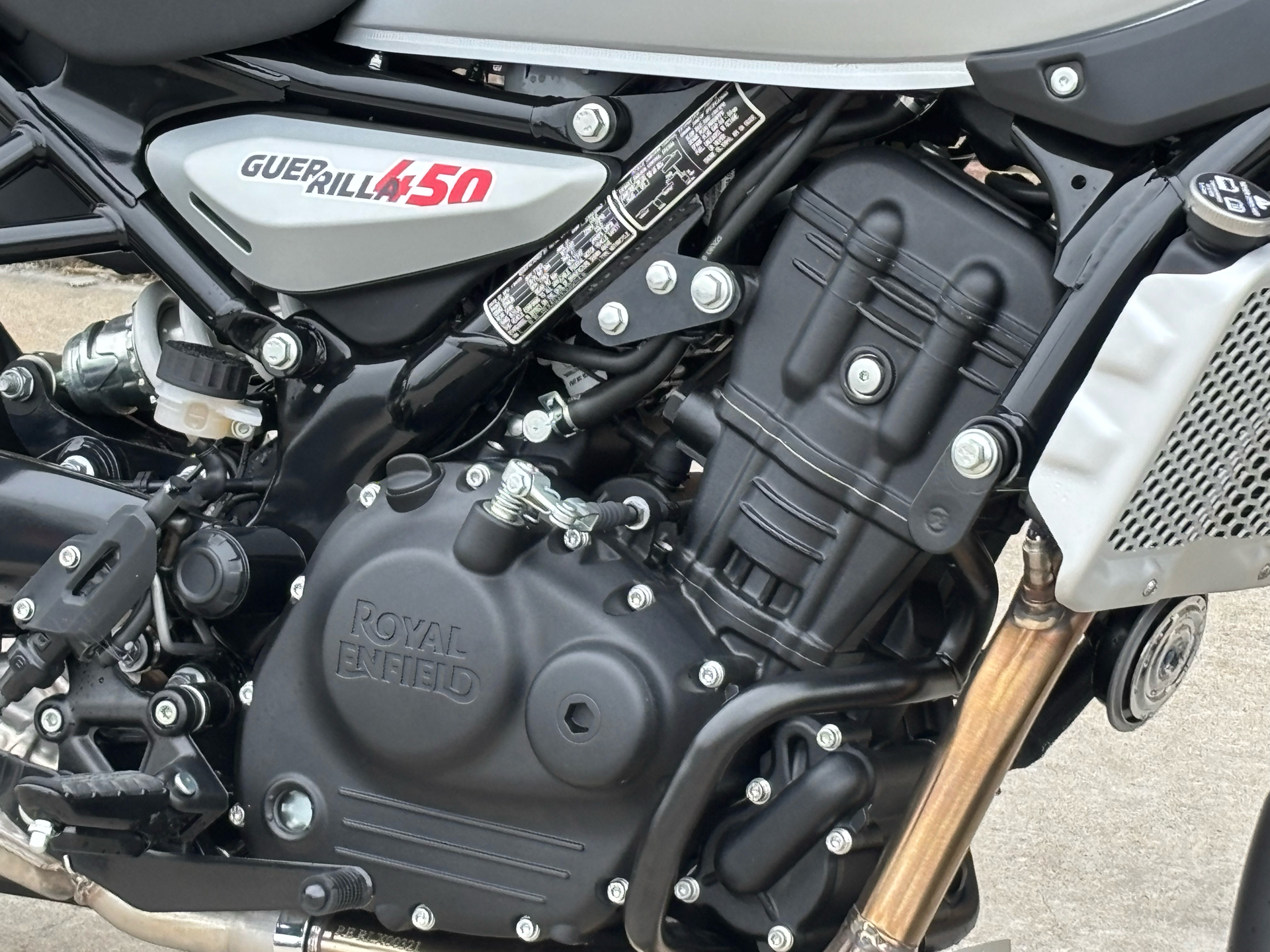 2026 Royal Enfield Guerrilla 450 in Columbia, Missouri - Photo 13