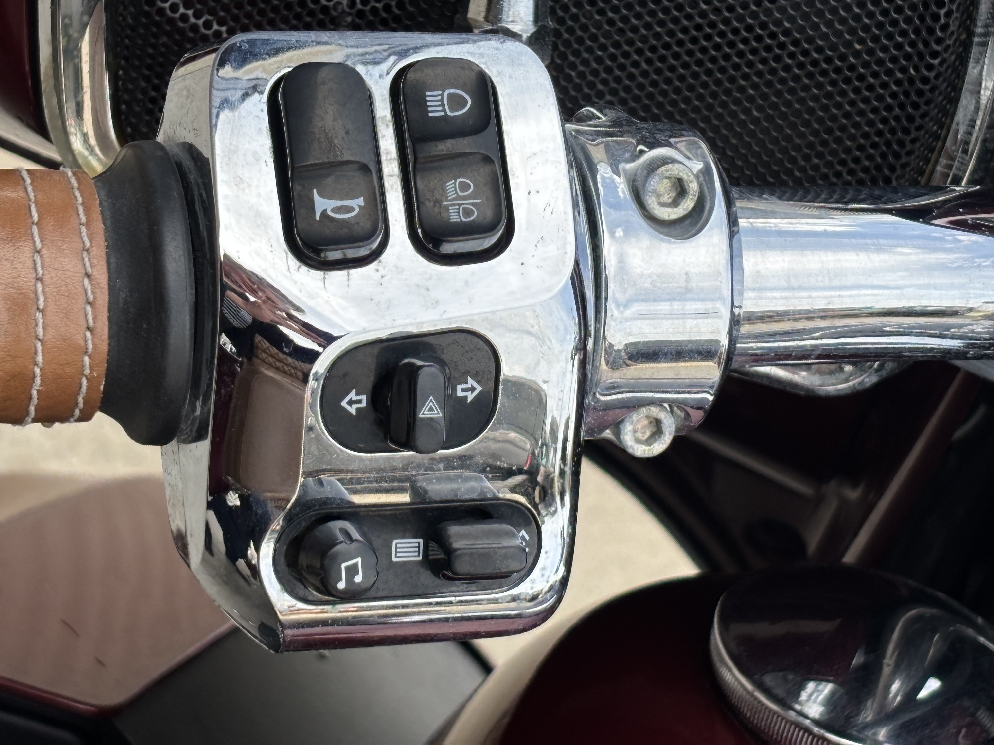 2019 Indian Motorcycle Roadmaster® ABS in Columbia, Missouri - Photo 11