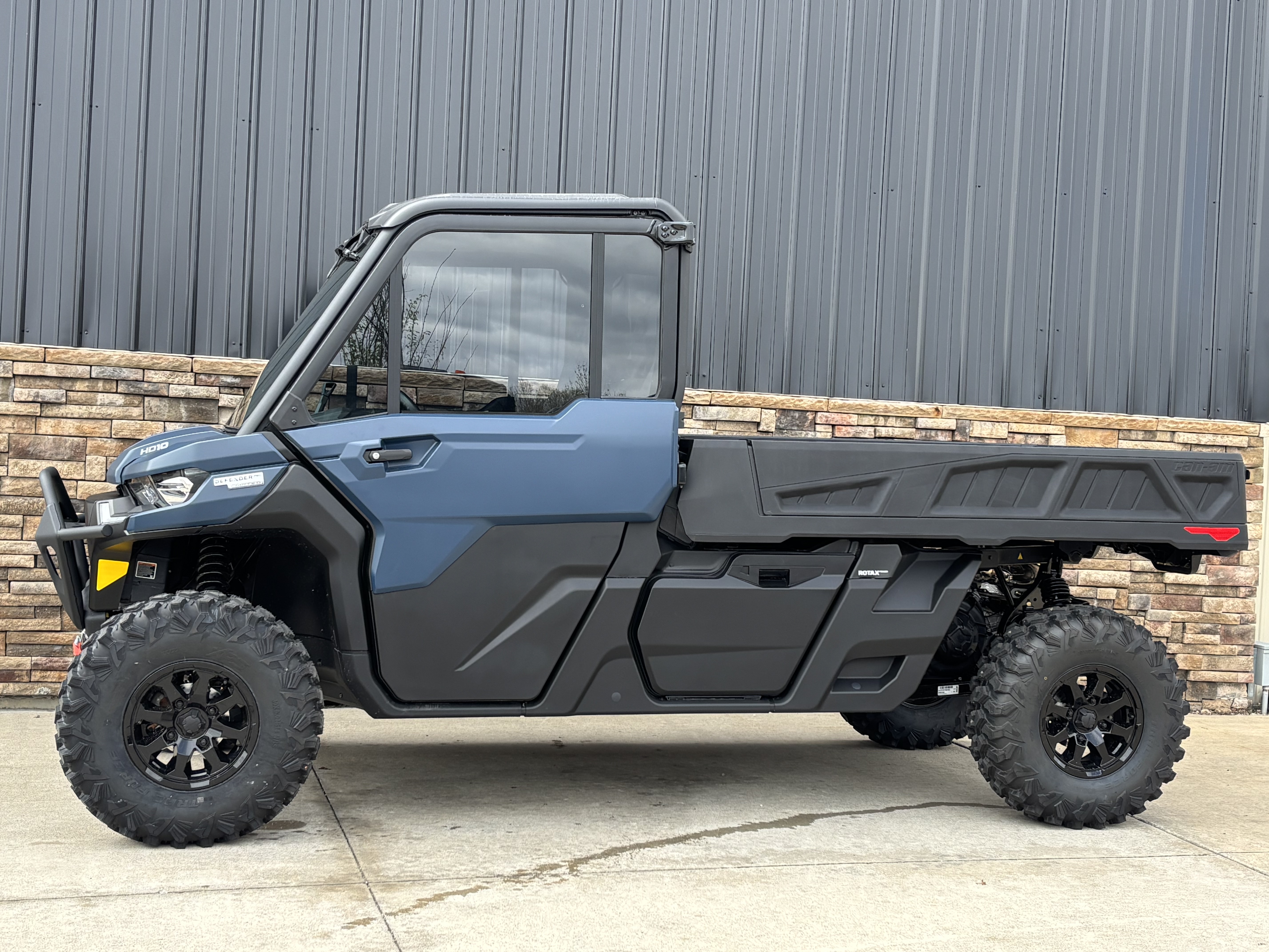 2026 Can-Am Defender PRO Limited in Columbia, Missouri - Photo 3