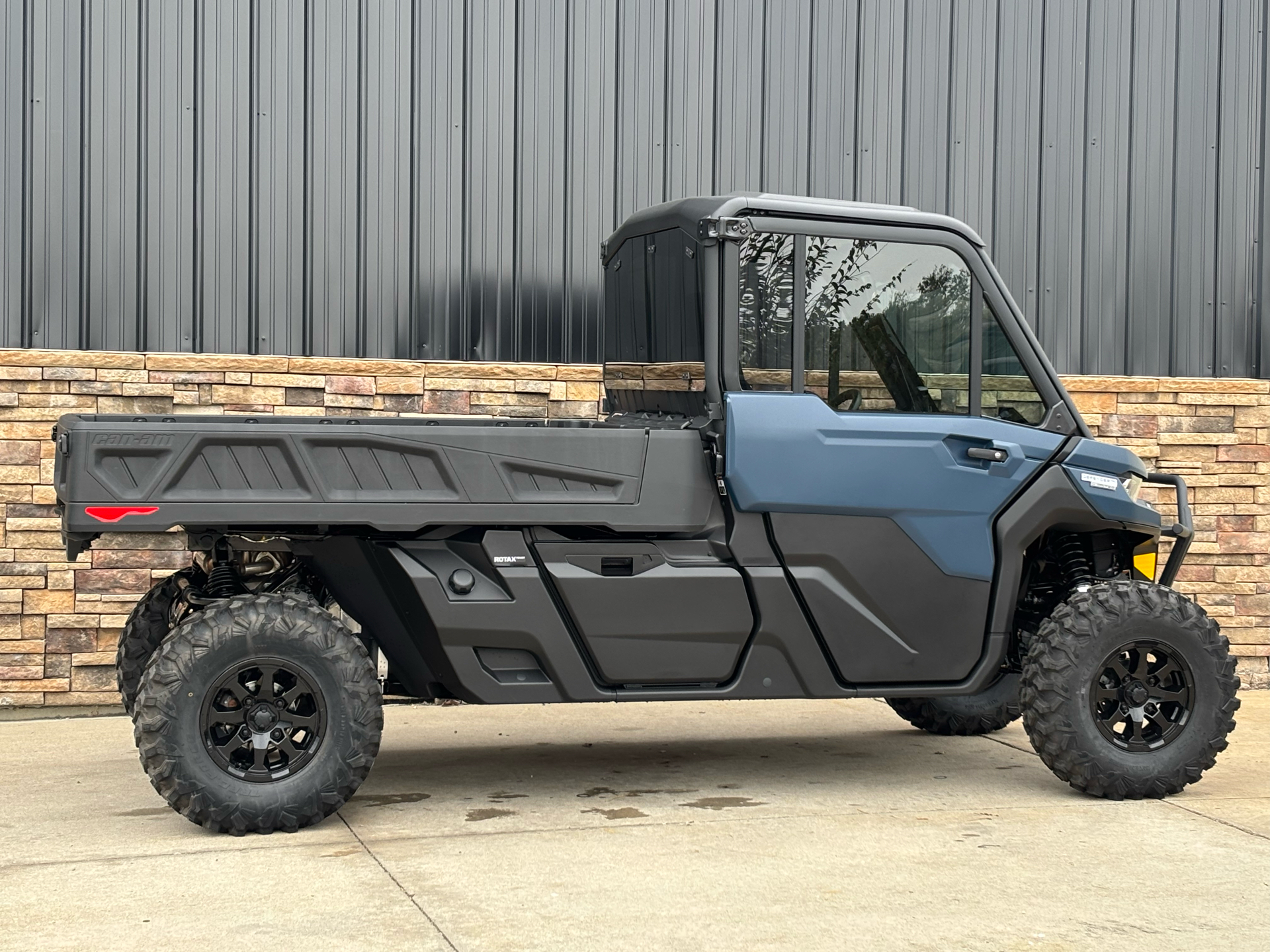 2026 Can-Am Defender PRO Limited in Columbia, Missouri - Photo 1