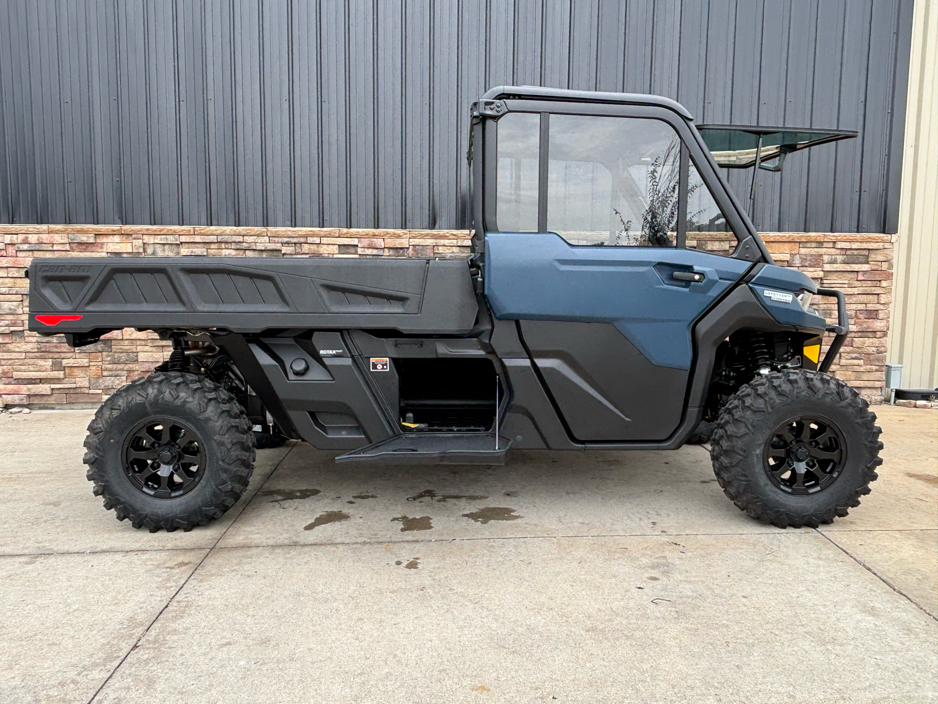 2026 Can-Am Defender PRO Limited in Columbia, Missouri - Photo 4