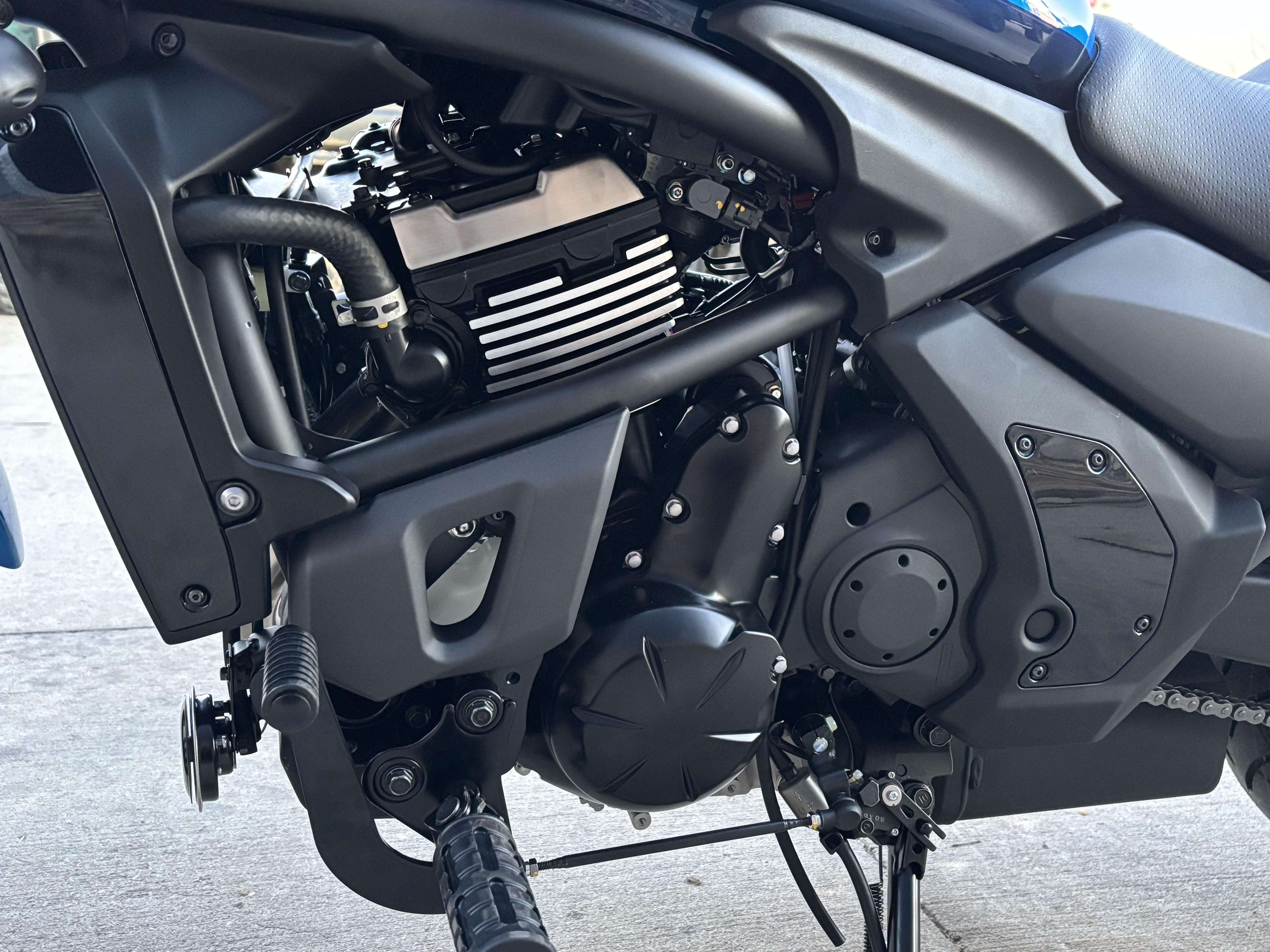 2026 Kawasaki Vulcan S Cafe ABS in Columbia, Missouri - Photo 8