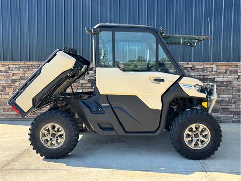2024 Can-Am Defender Limited in Columbia, Missouri - Photo 4