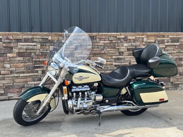 1997 Honda Valkyrie Tourer in Columbia, Missouri - Photo 2