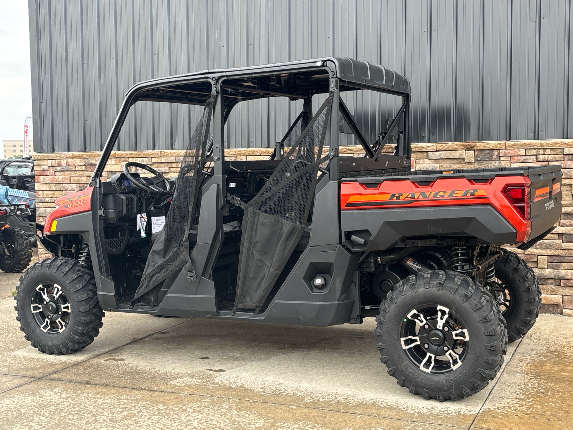 2025 Polaris Ranger Crew XP 1000 Premium in Columbia, Missouri - Photo 3