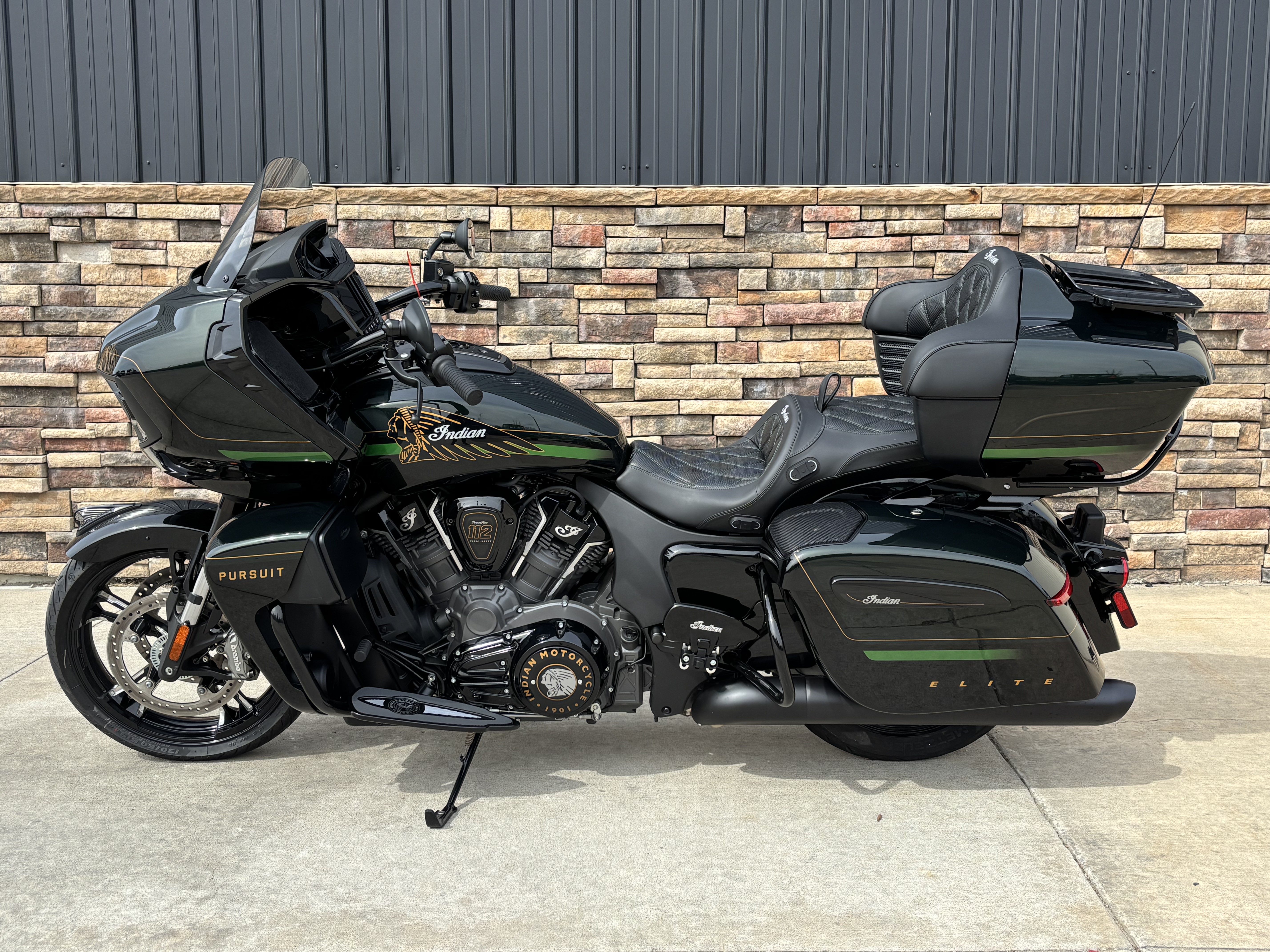 2025 Indian Motorcycle Pursuit® Elite in Columbia, Missouri - Photo 1