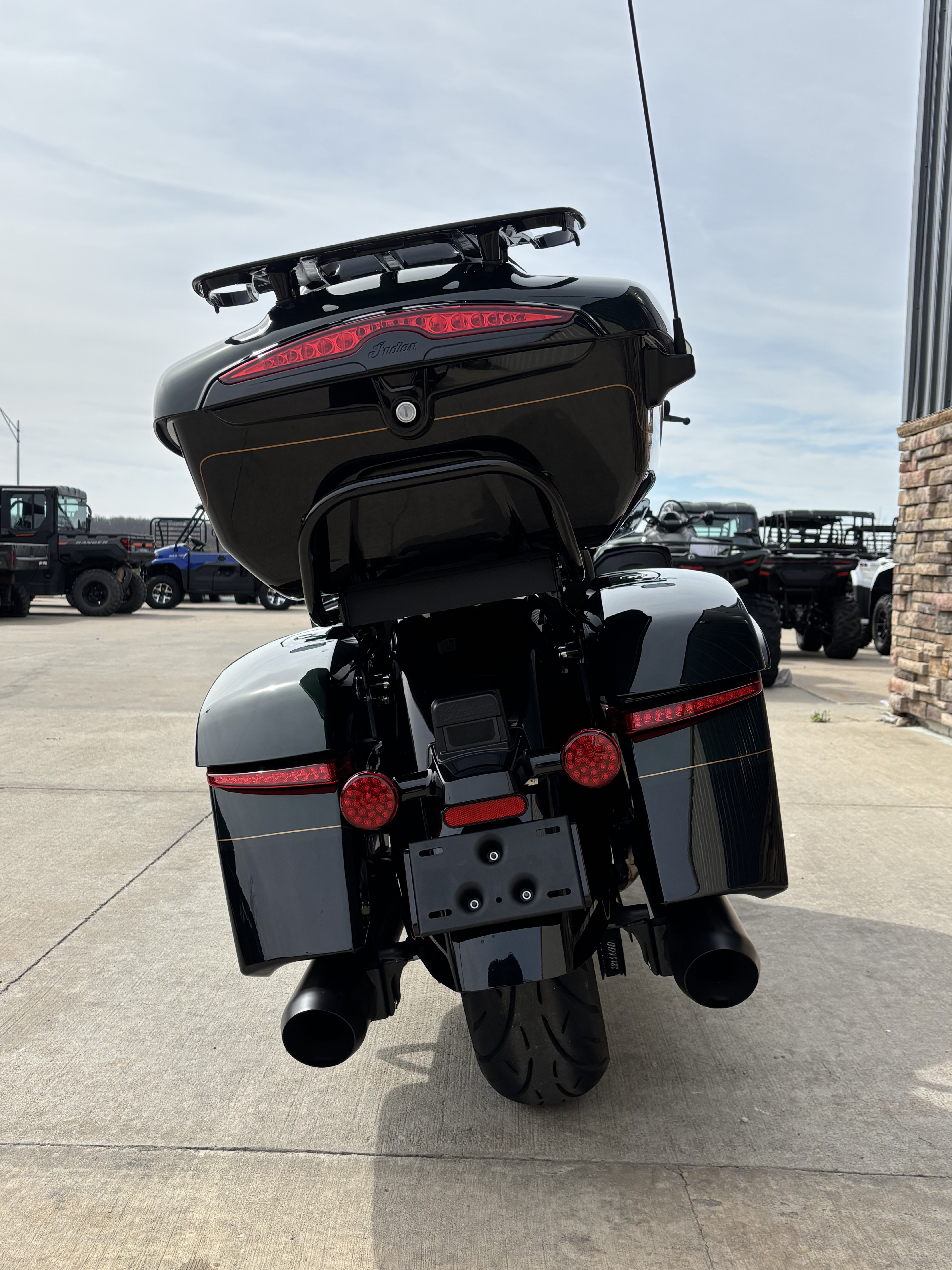 2025 Indian Motorcycle Pursuit® Elite in Columbia, Missouri - Photo 8