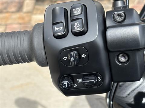 2025 Indian Motorcycle Pursuit® Elite in Columbia, Missouri - Photo 17