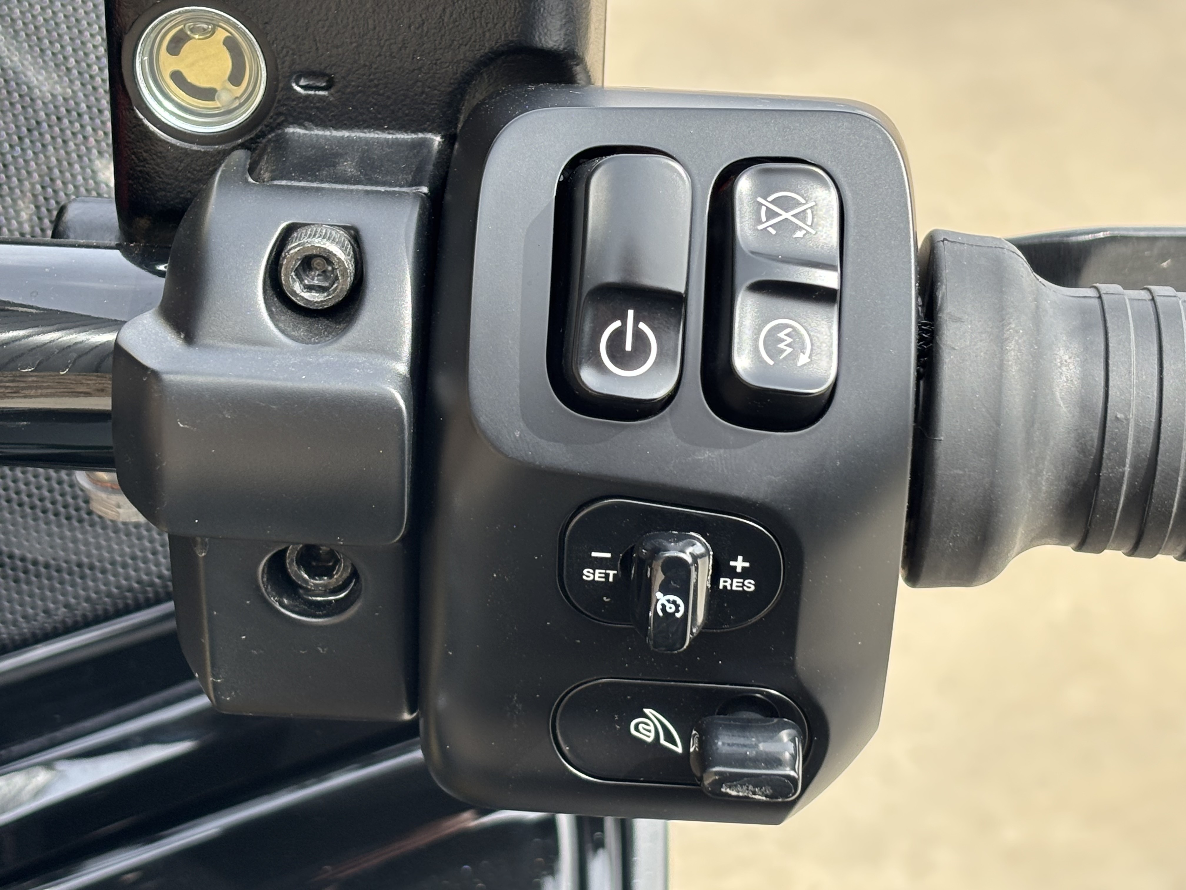 2025 Indian Motorcycle Pursuit® Elite in Columbia, Missouri - Photo 18