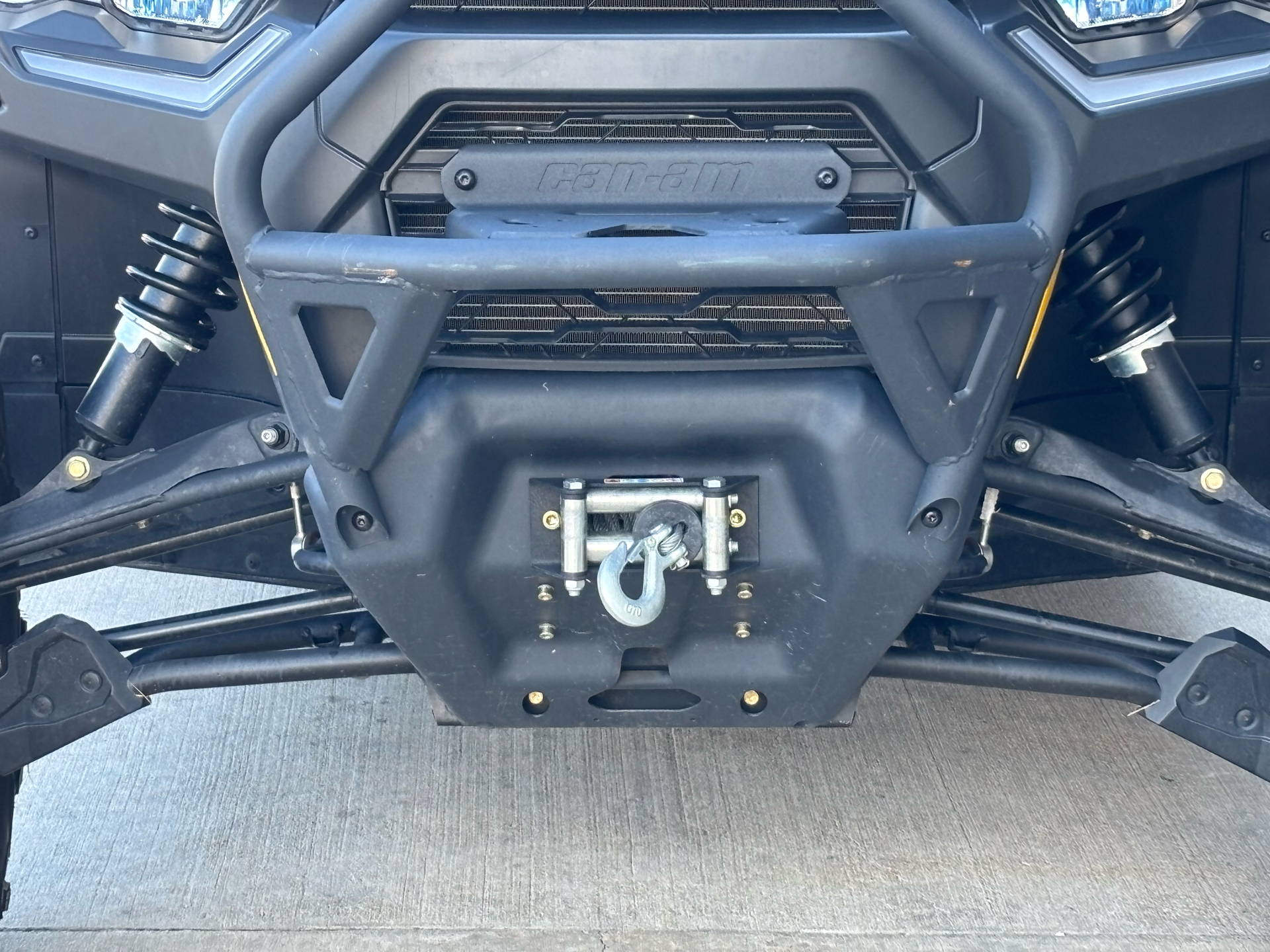 2023 Can-Am Defender MAX Lone Star CAB HD10 in Columbia, Missouri - Photo 5