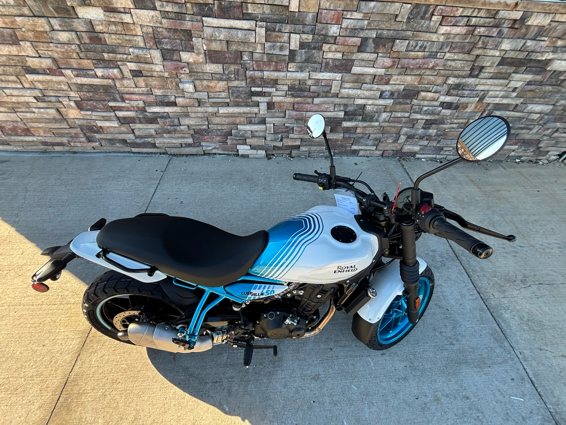 2026 Royal Enfield Guerrilla 450 in Columbia, Missouri - Photo 7