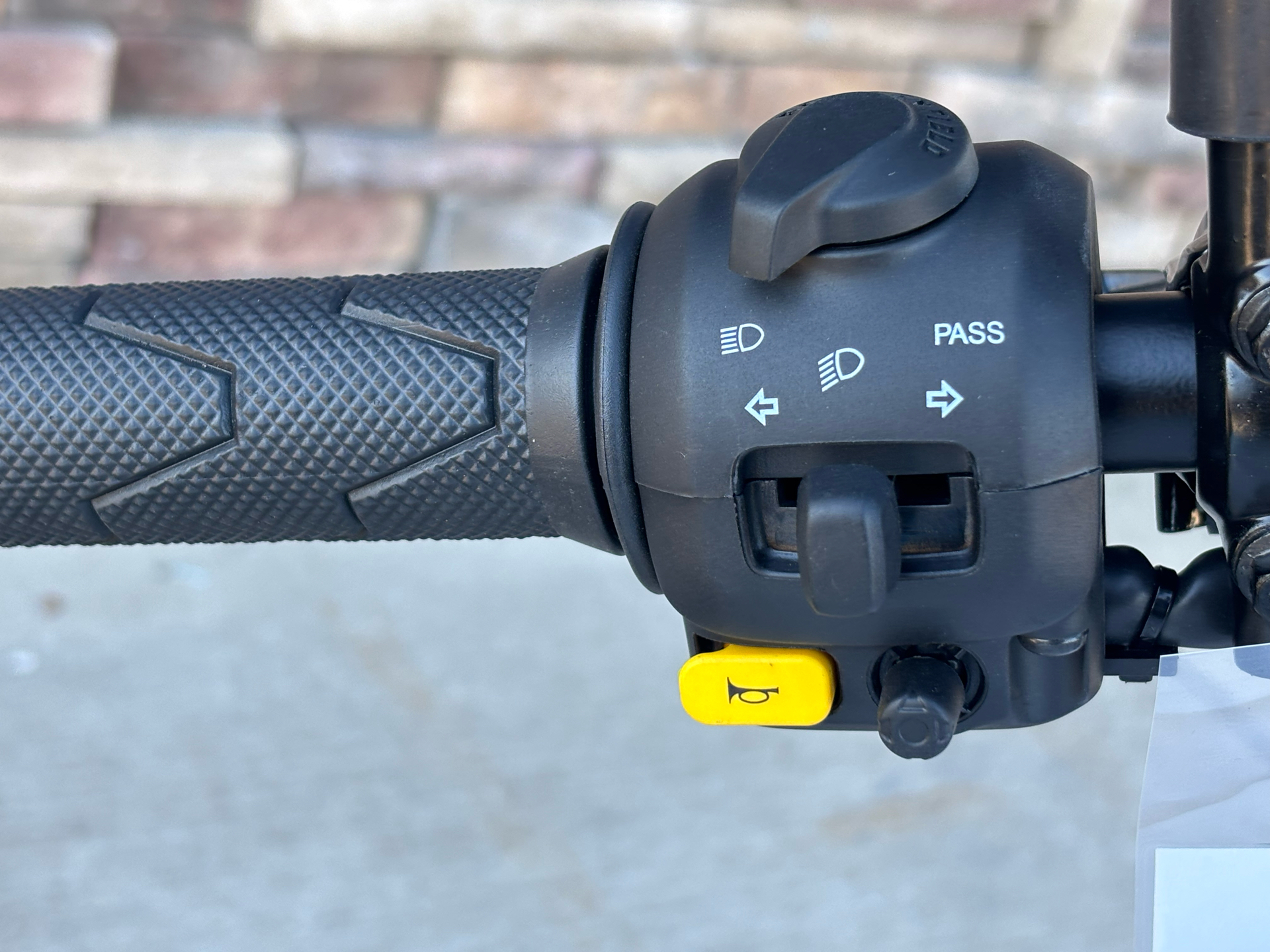 2026 Royal Enfield Guerrilla 450 in Columbia, Missouri - Photo 9