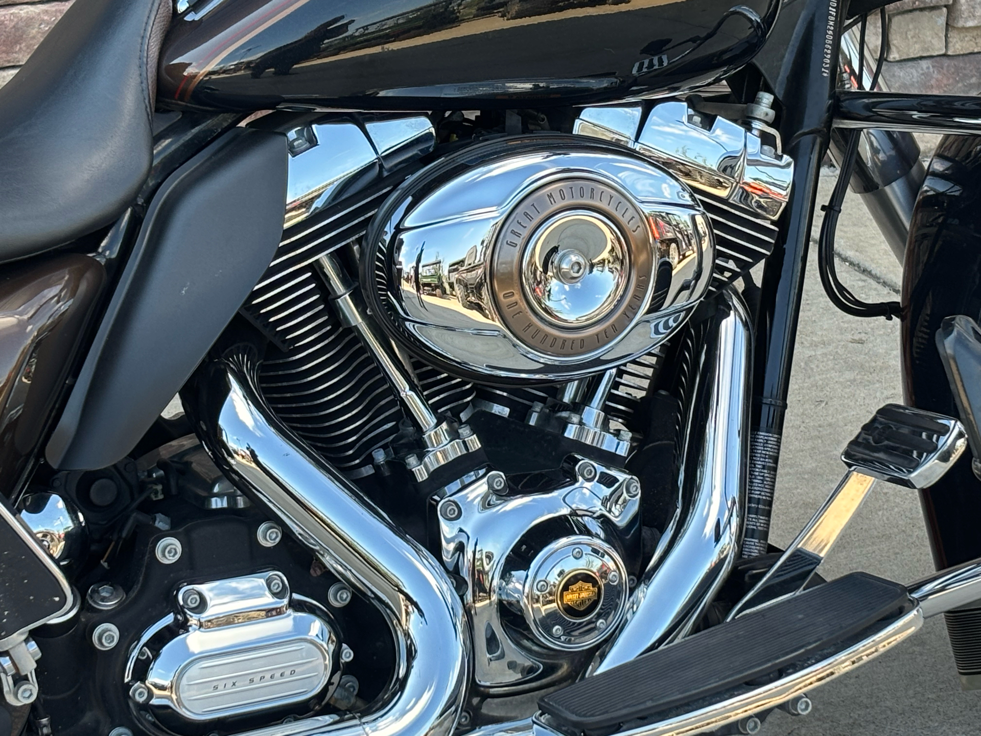 2013 Harley-Davidson Road King® 110th Anniversary Edition in Columbia, Missouri - Photo 4
