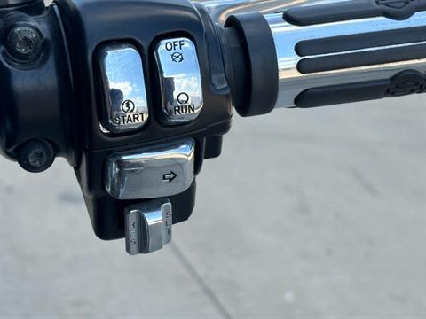 2013 Harley-Davidson Road King® 110th Anniversary Edition in Columbia, Missouri - Photo 8