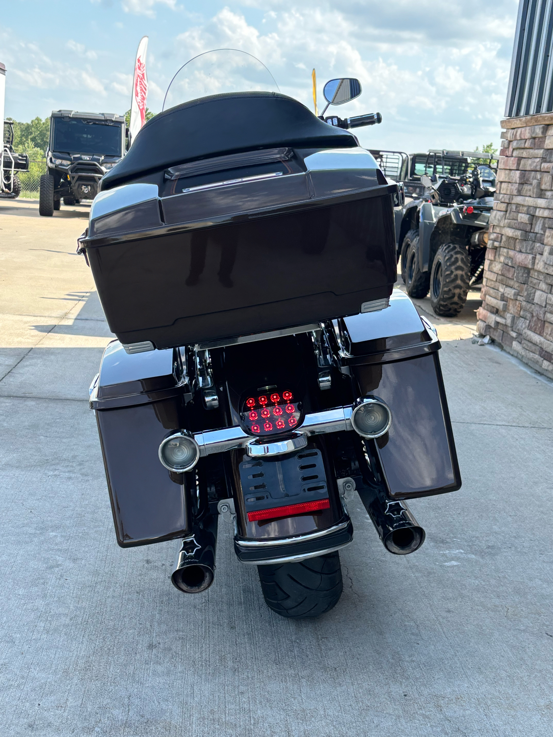 2013 Harley-Davidson Road King® 110th Anniversary Edition in Columbia, Missouri - Photo 10