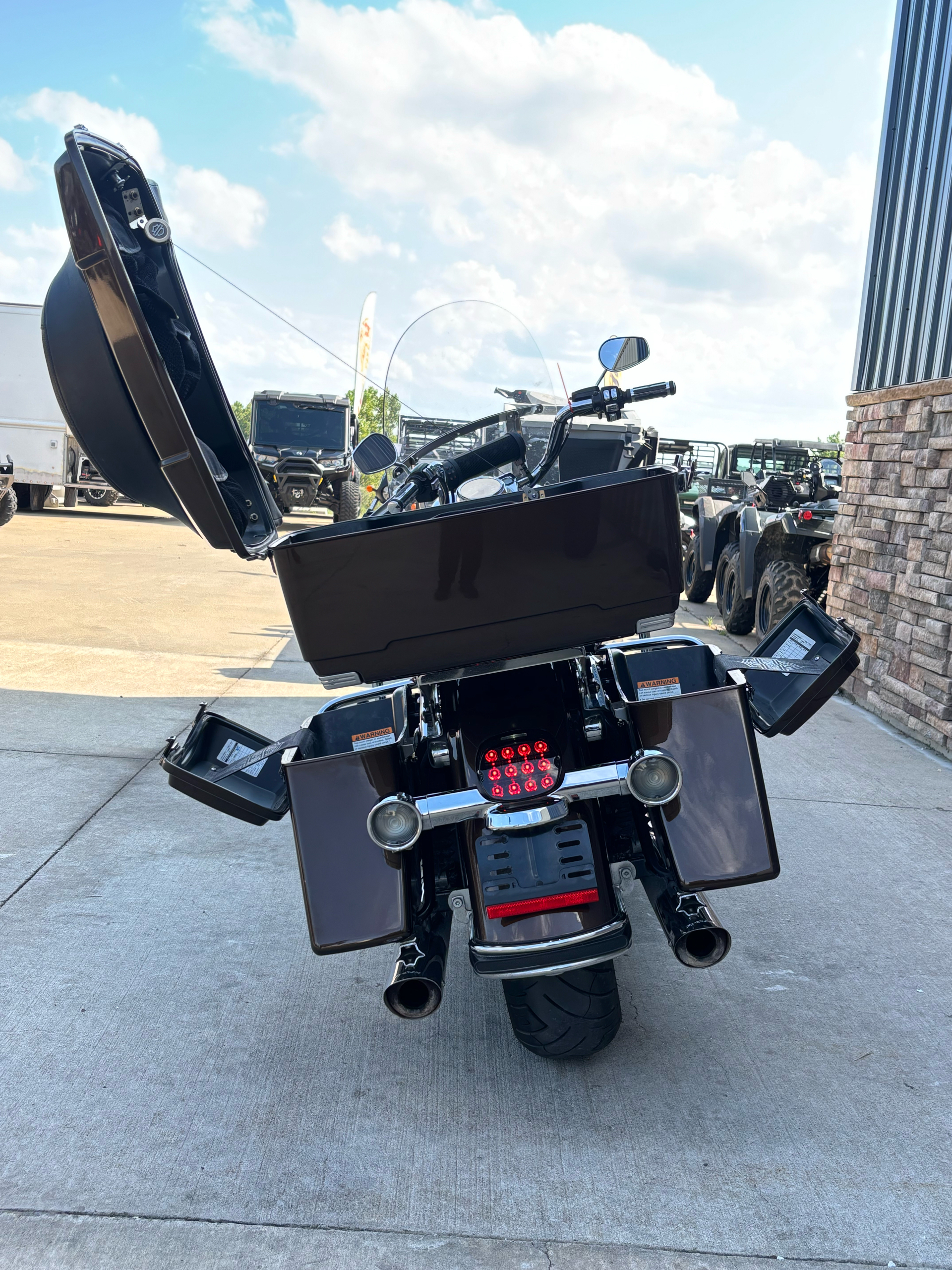 2013 Harley-Davidson Road King® 110th Anniversary Edition in Columbia, Missouri - Photo 11
