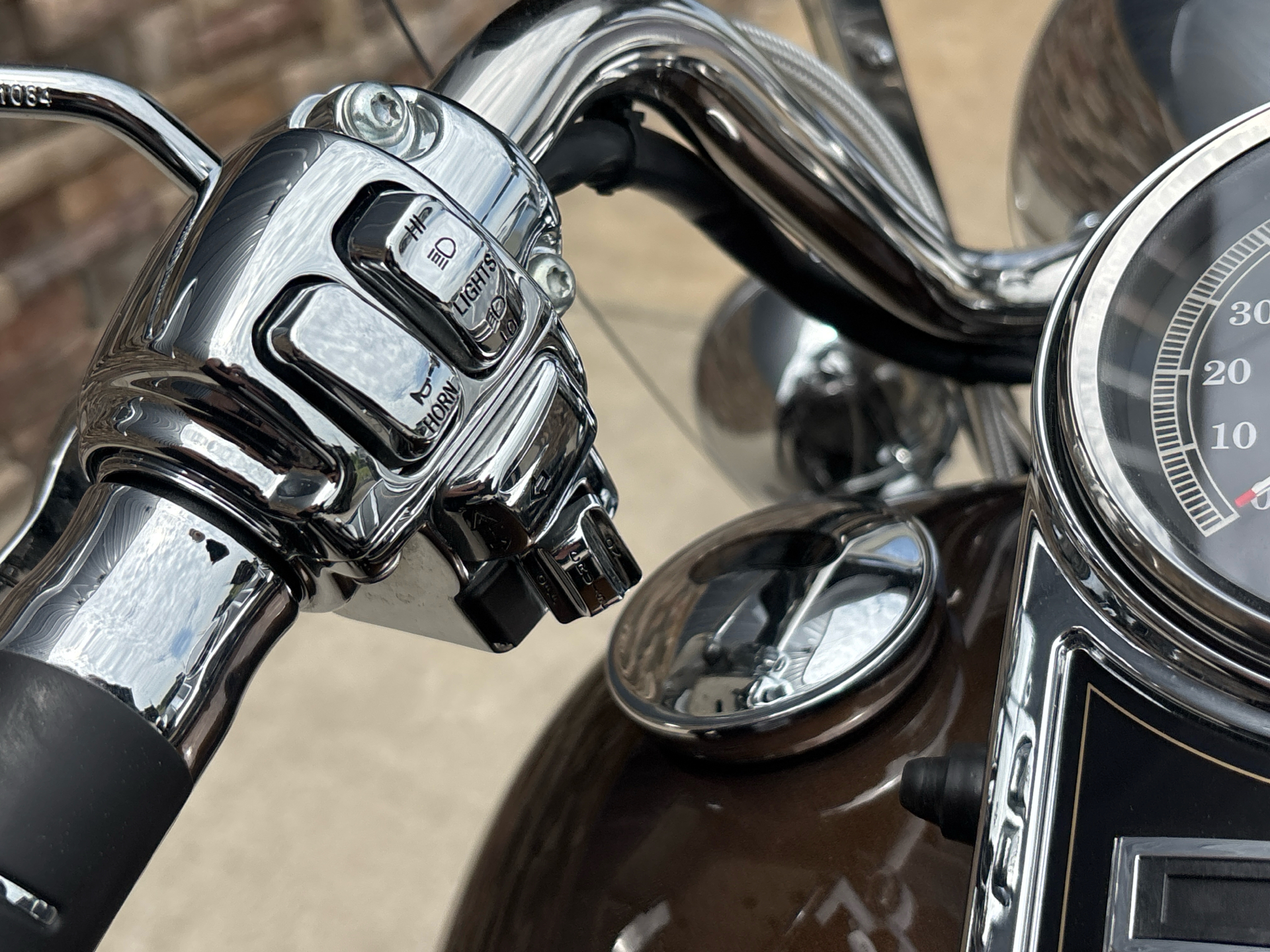 2013 Harley-Davidson Road King® 110th Anniversary Edition in Columbia, Missouri - Photo 8
