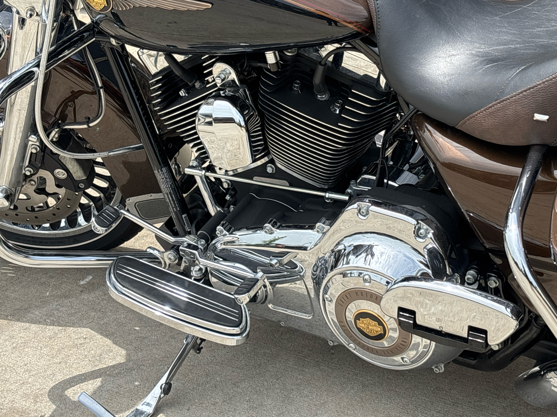 2013 Harley-Davidson Road King® 110th Anniversary Edition in Columbia, Missouri - Photo 10