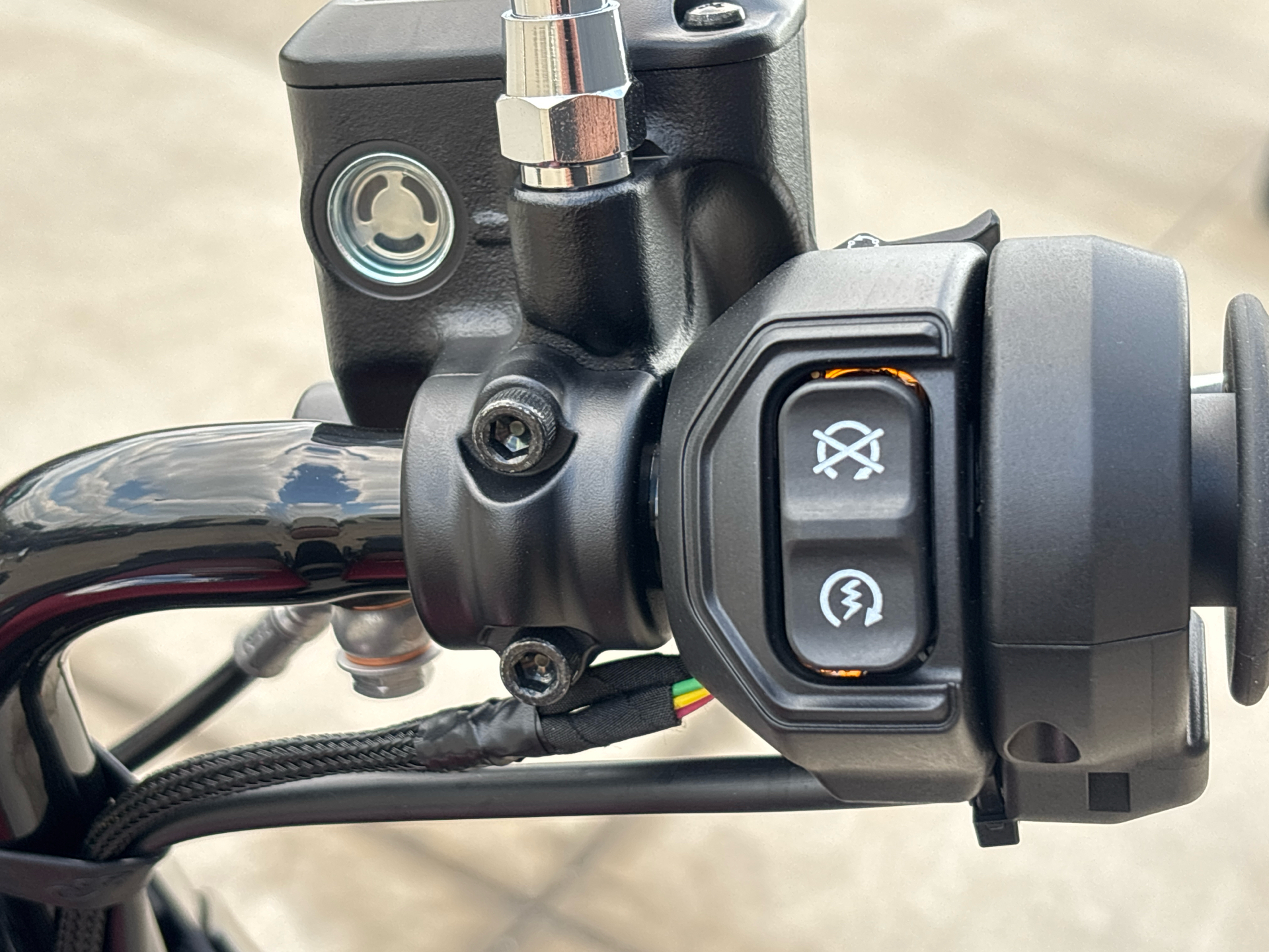 2025 Indian Motorcycle Sport Scout® Sixty Limited in Columbia, Missouri - Photo 6