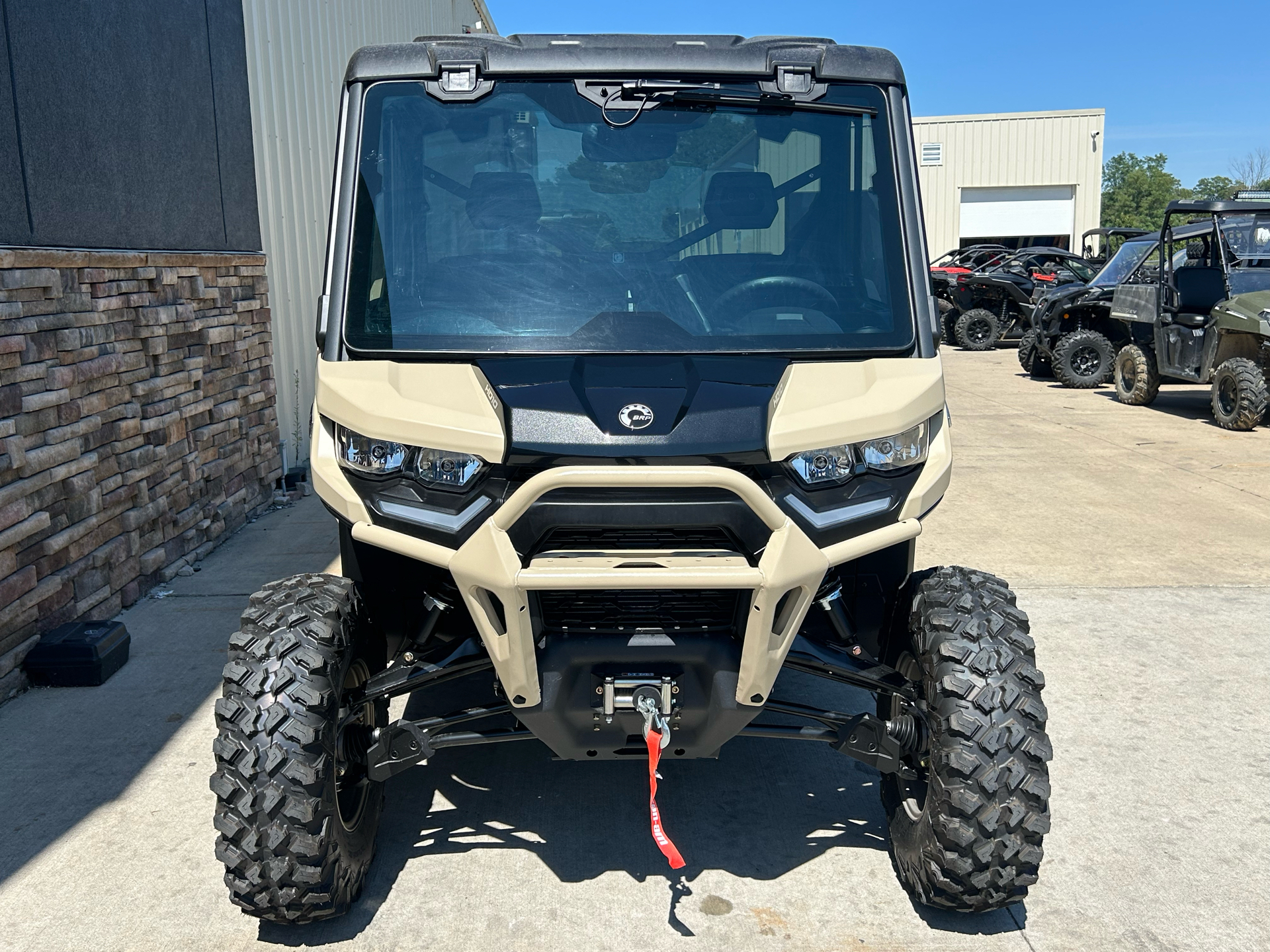 2025 Can-Am Defender Limited in Columbia, Missouri - Photo 2