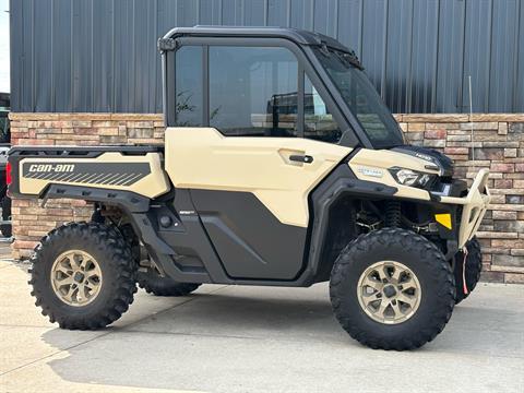 2025 Can-Am Defender Limited in Columbia, Missouri - Photo 3
