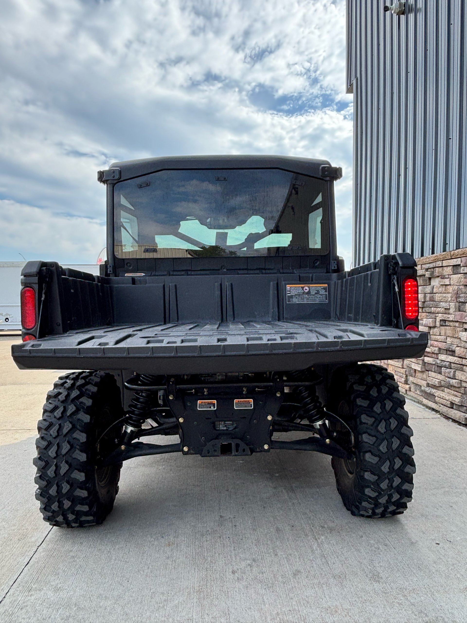 2025 Can-Am Defender Limited in Columbia, Missouri - Photo 14