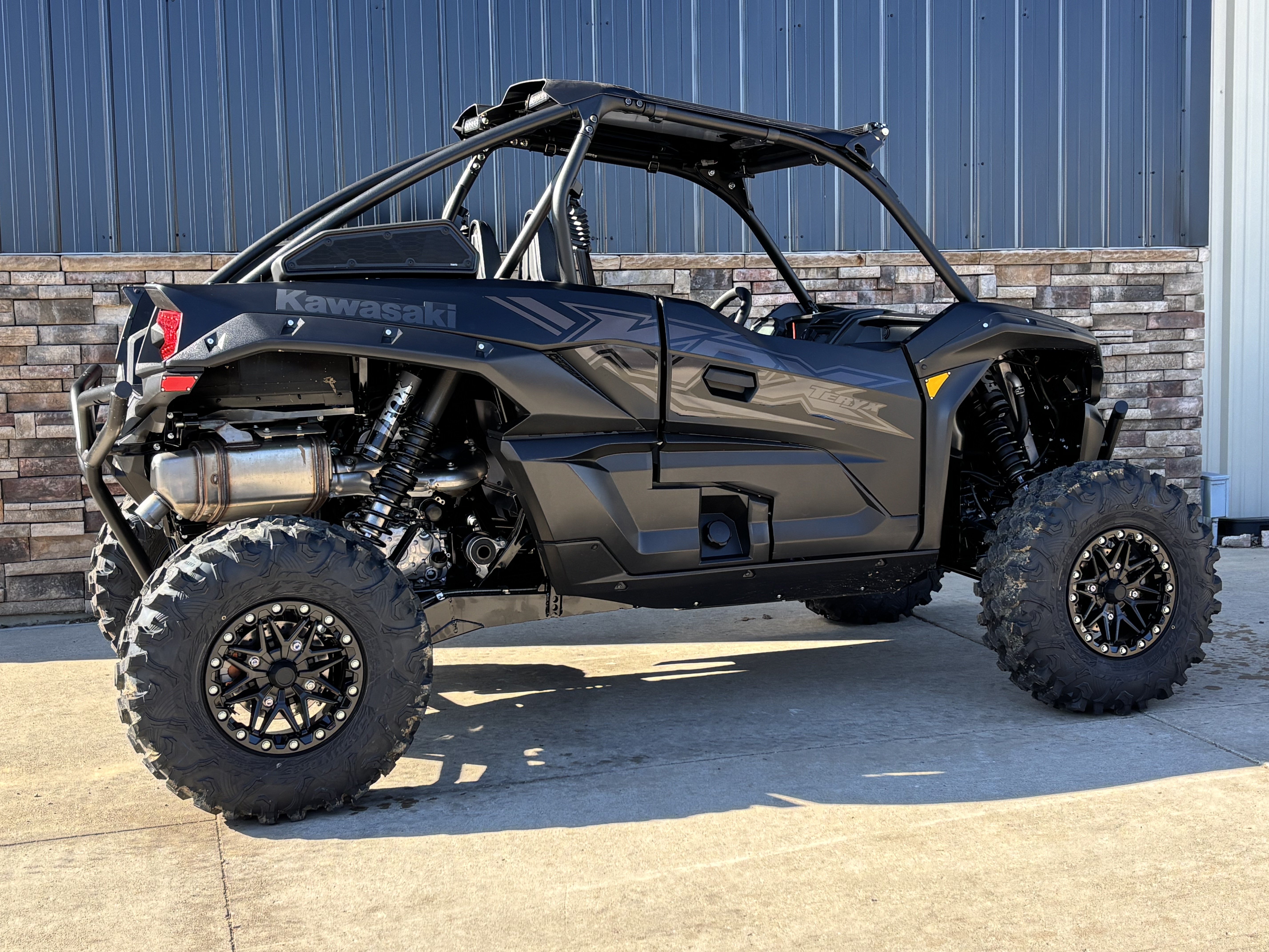 2026 Kawasaki Teryx KRX 1000 Blackout Edition in Columbia, Missouri - Photo 2