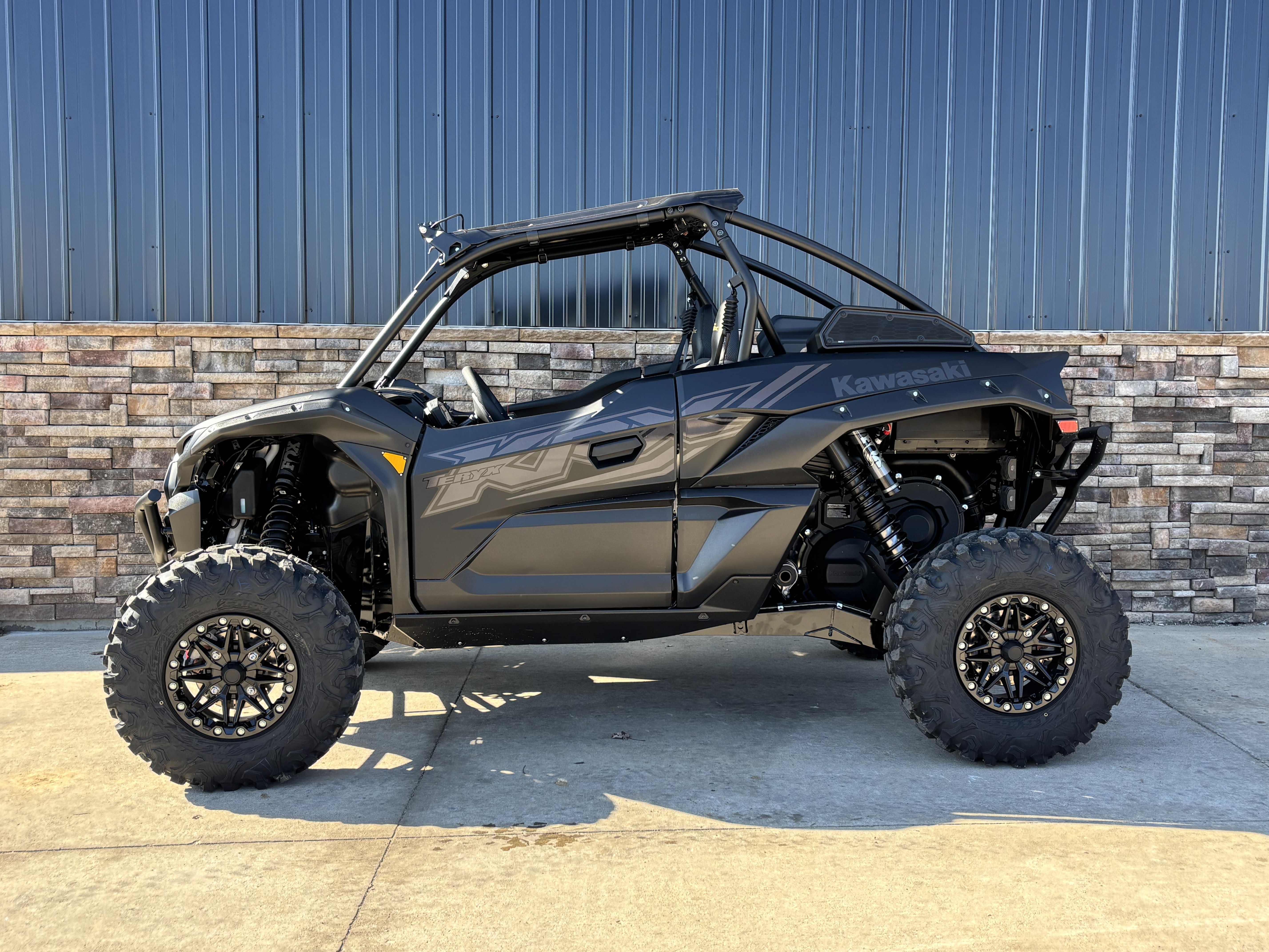 2026 Kawasaki Teryx KRX 1000 Blackout Edition in Columbia, Missouri - Photo 16