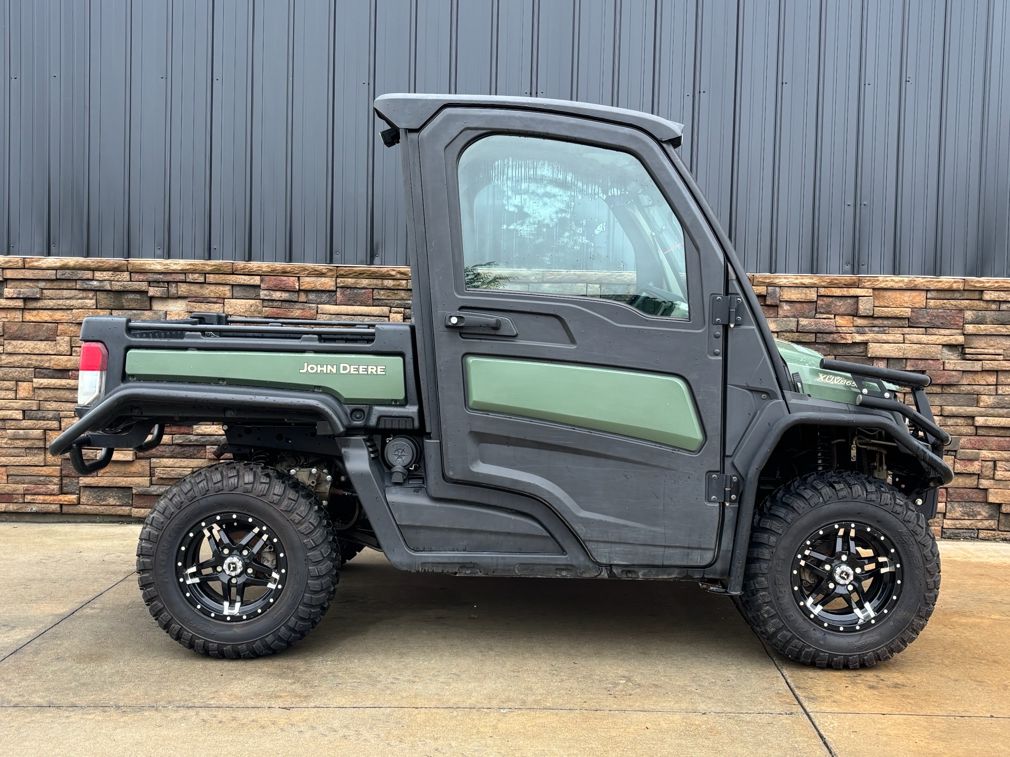 2022 John Deere XUV865R in Columbia, Missouri - Photo 1