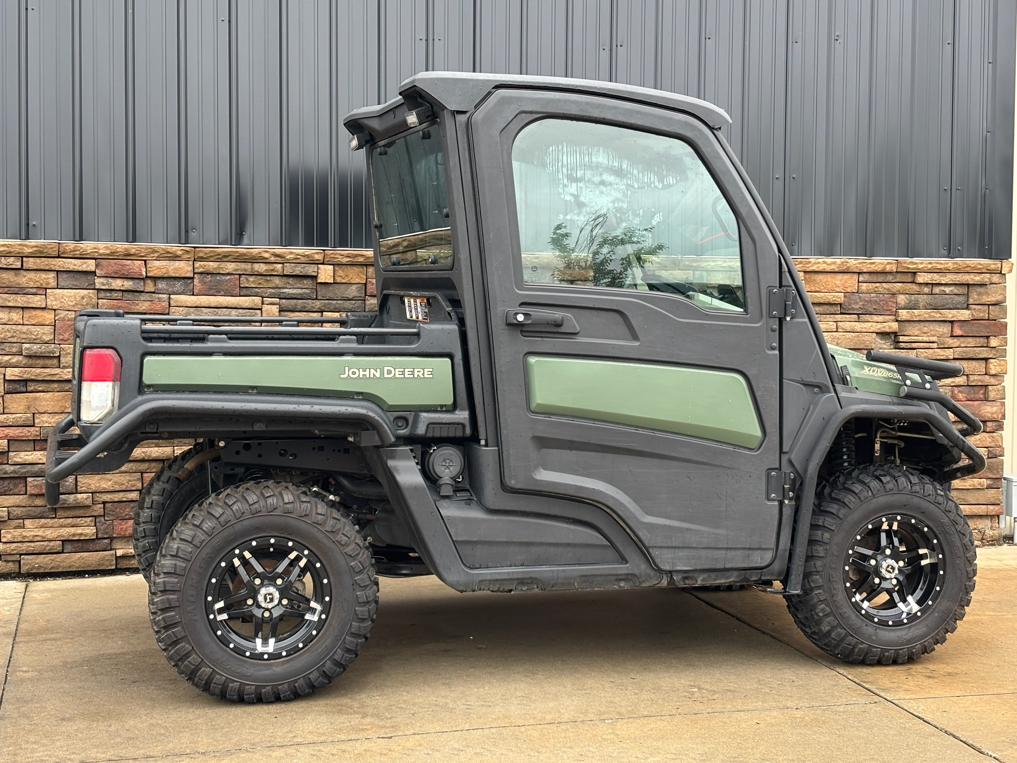 2022 John Deere XUV865R in Columbia, Missouri - Photo 3