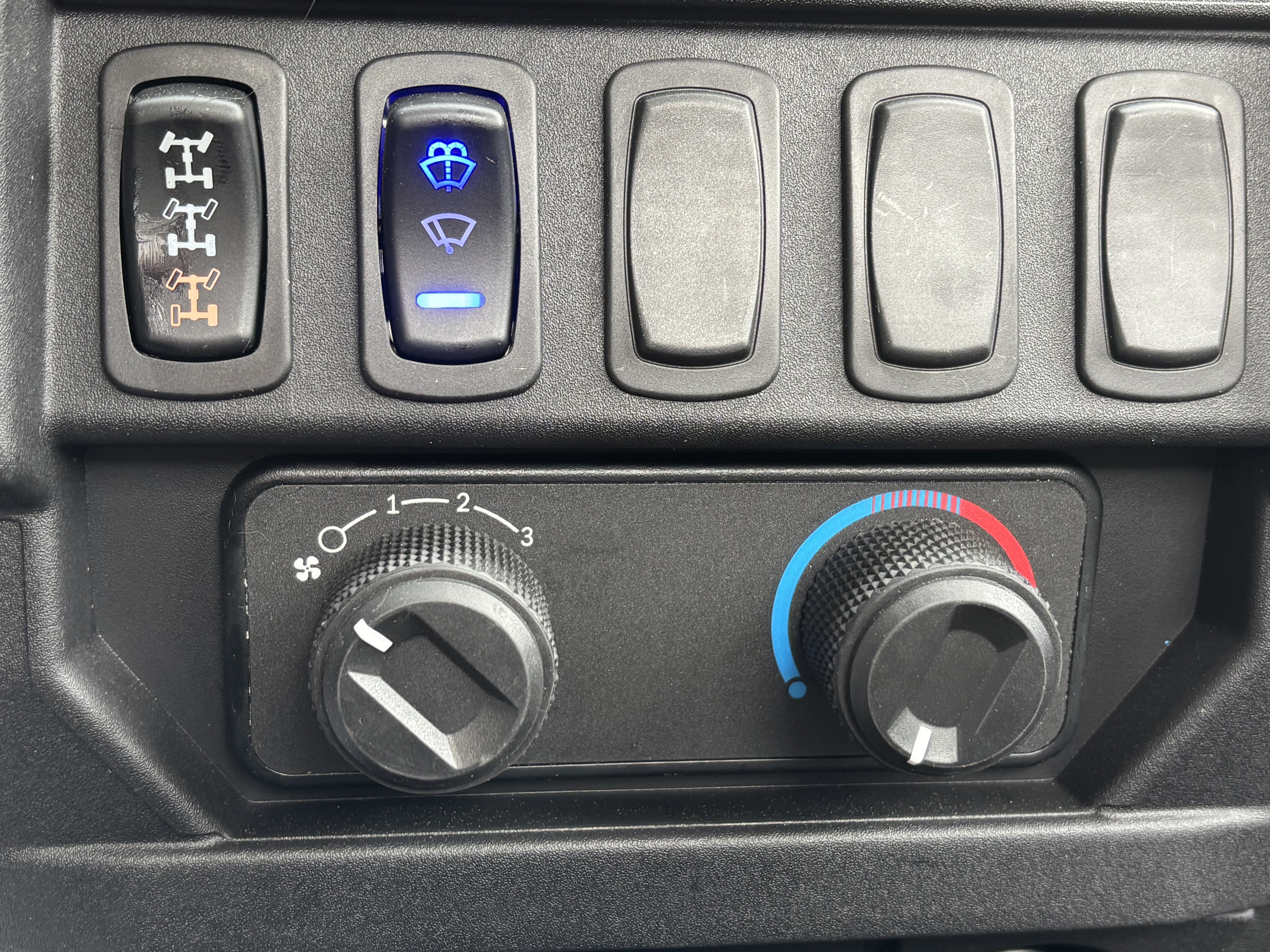 2026 Polaris Ranger 1000 Premium Cab in Columbia, Missouri - Photo 10