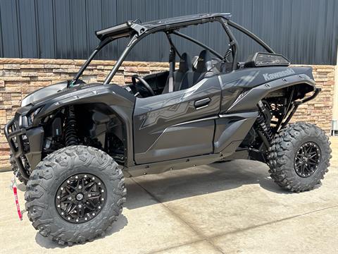 2025 Kawasaki Teryx KRX 1000 Blackout Edition in Columbia, Missouri - Photo 2