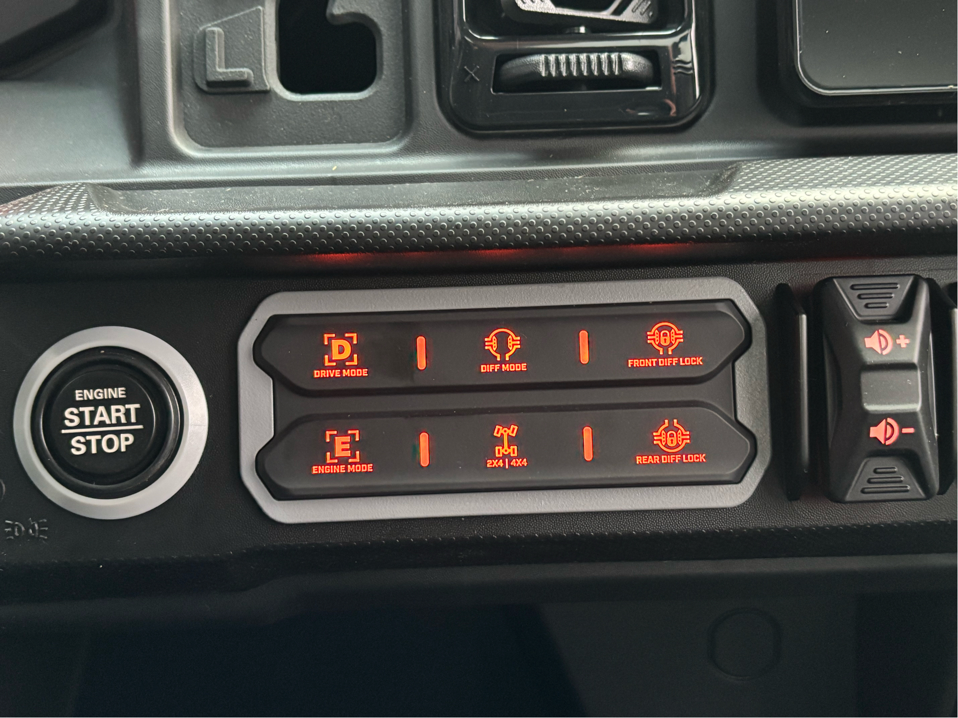 2026 Can-Am Defender Limited HD11 in Columbia, Missouri - Photo 8