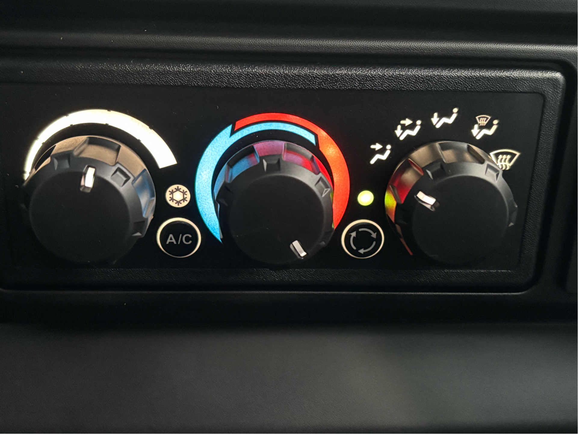 2026 Can-Am Defender Limited HD11 in Columbia, Missouri - Photo 9