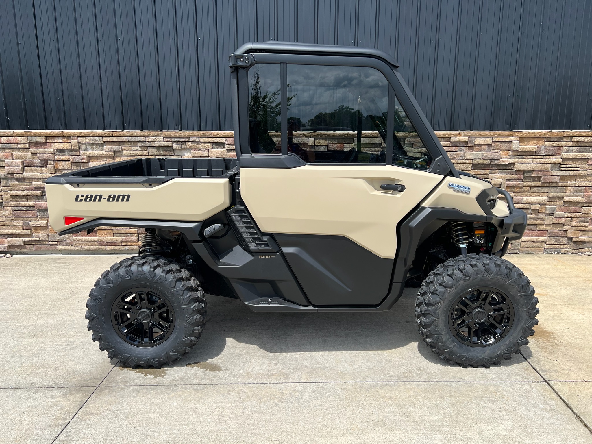 みちカーキベージュ1 New 2026 Can-Am Defender Limited HD11, Columbia MO | Specs, Price